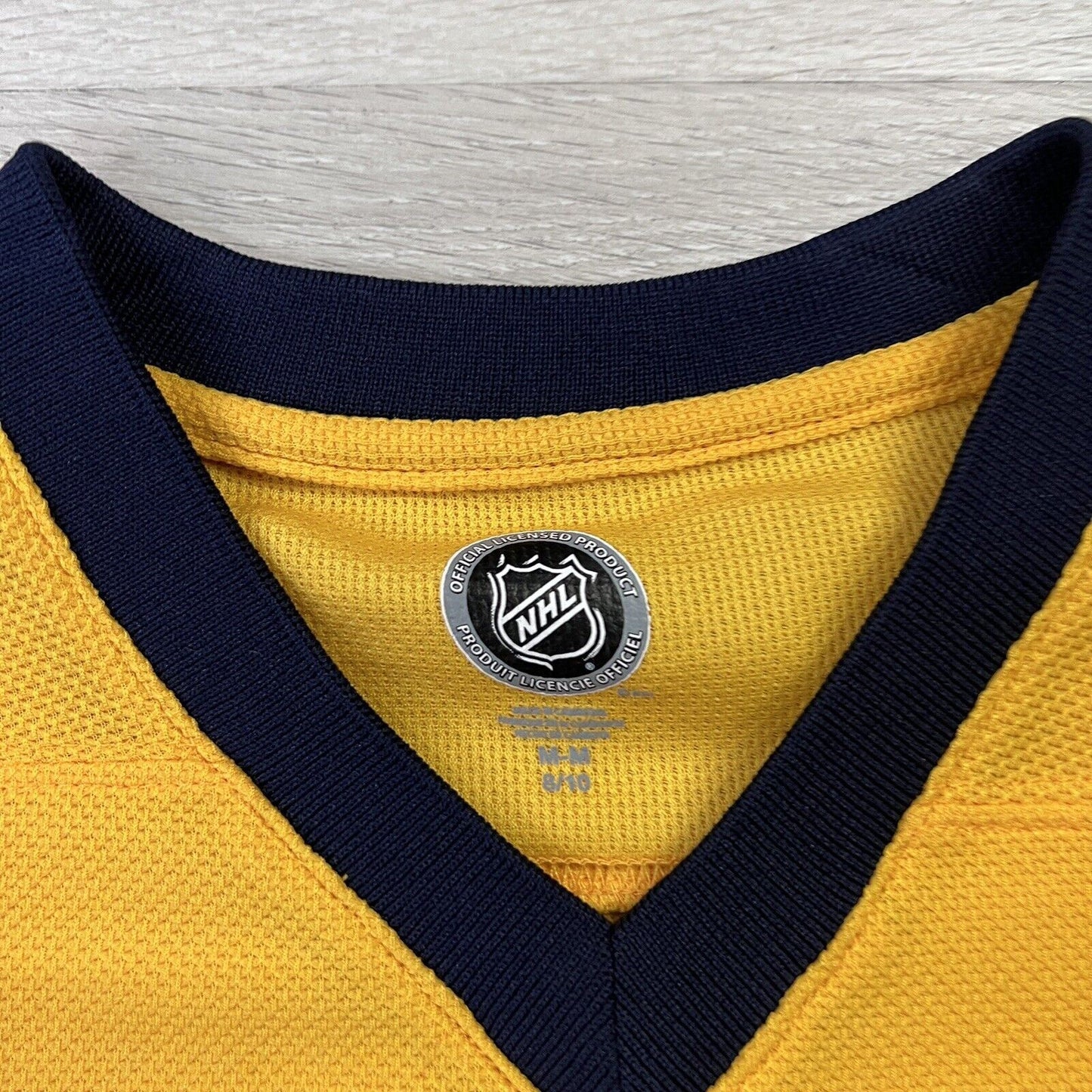 NHL Nashville Predators Ice Hockey Jersey Kids Size 8-10 Years