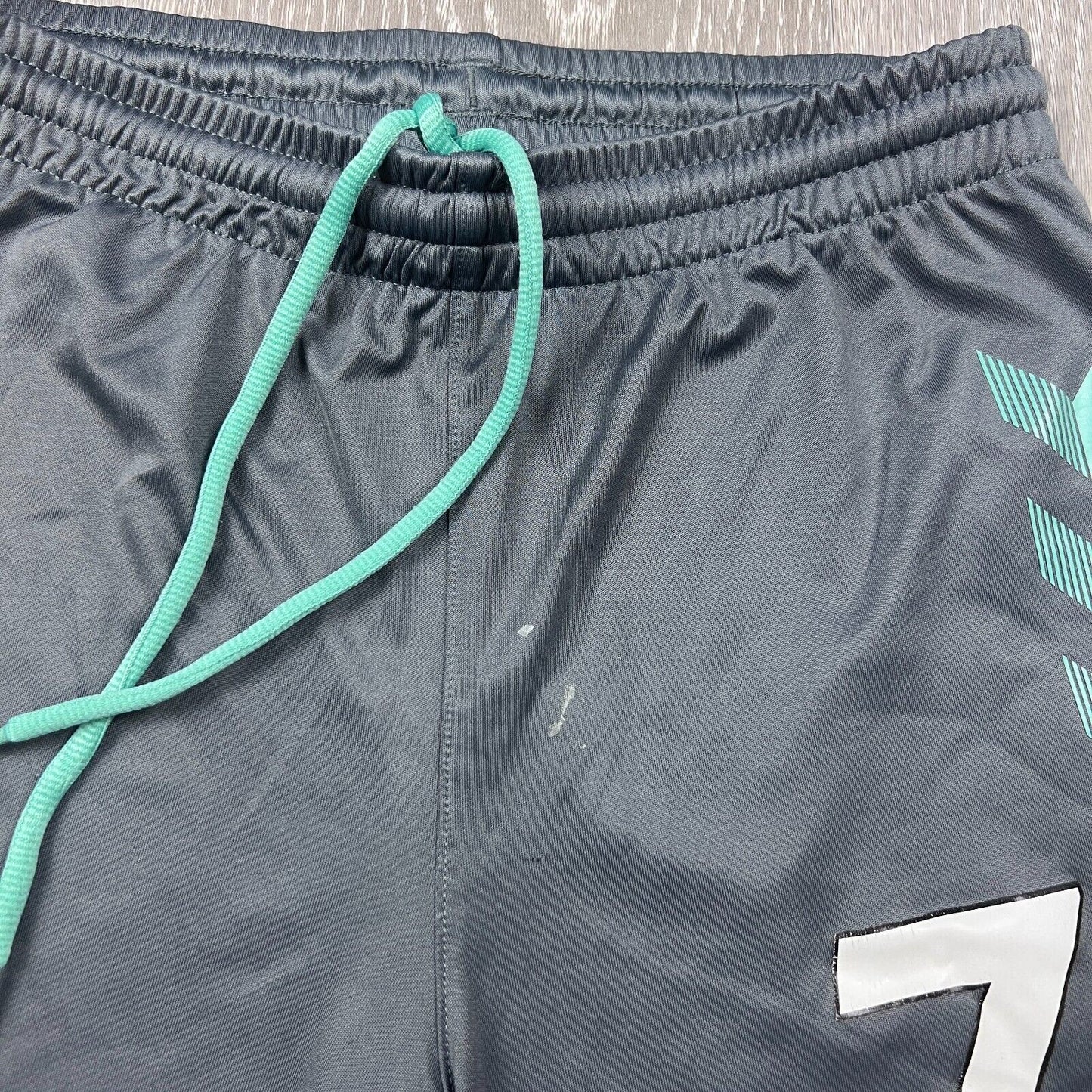 Hummel Everton FC Football Shorts Grey Kids Size 10 Years