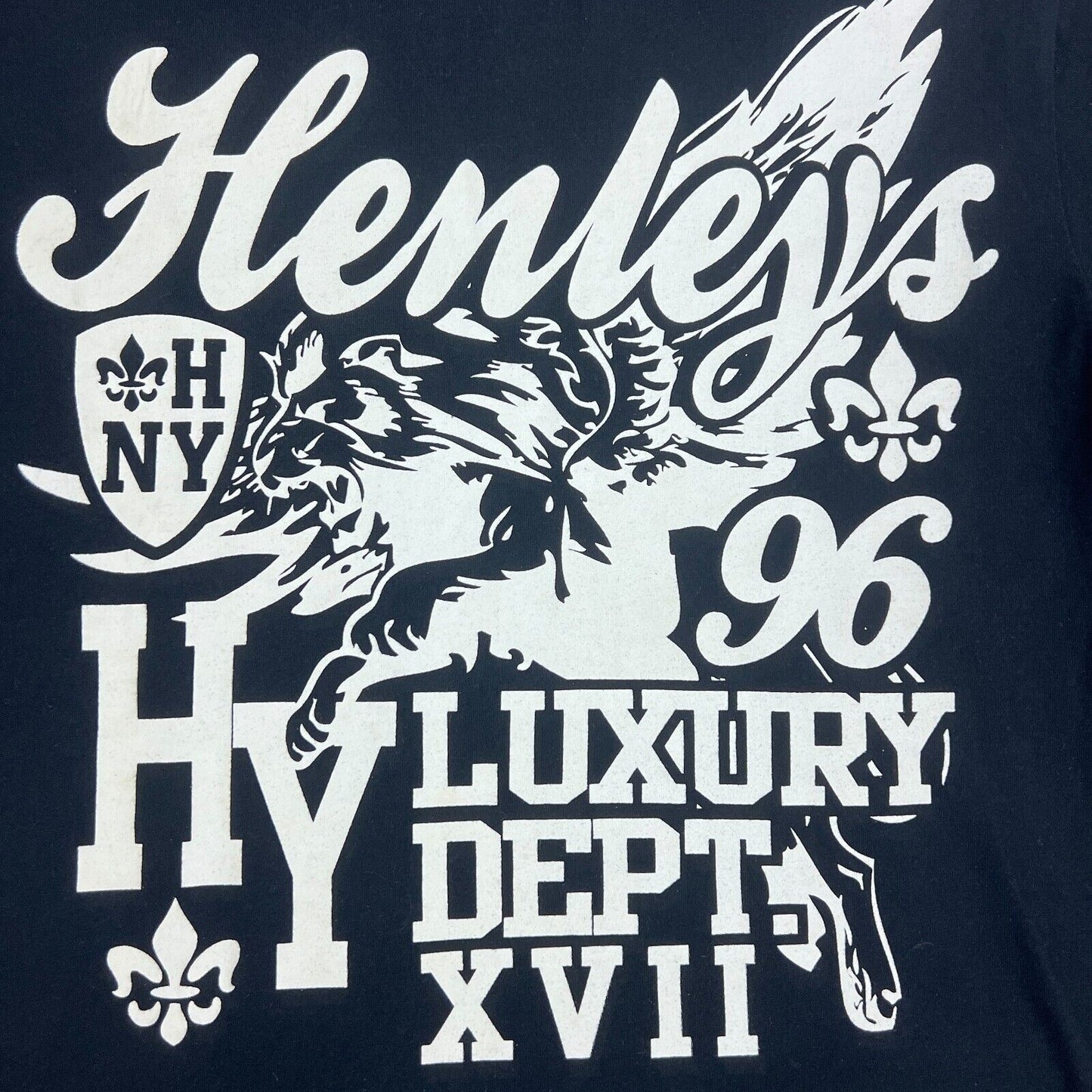 Elwood & Henleys Mens T-Shirt Bundle Size Small