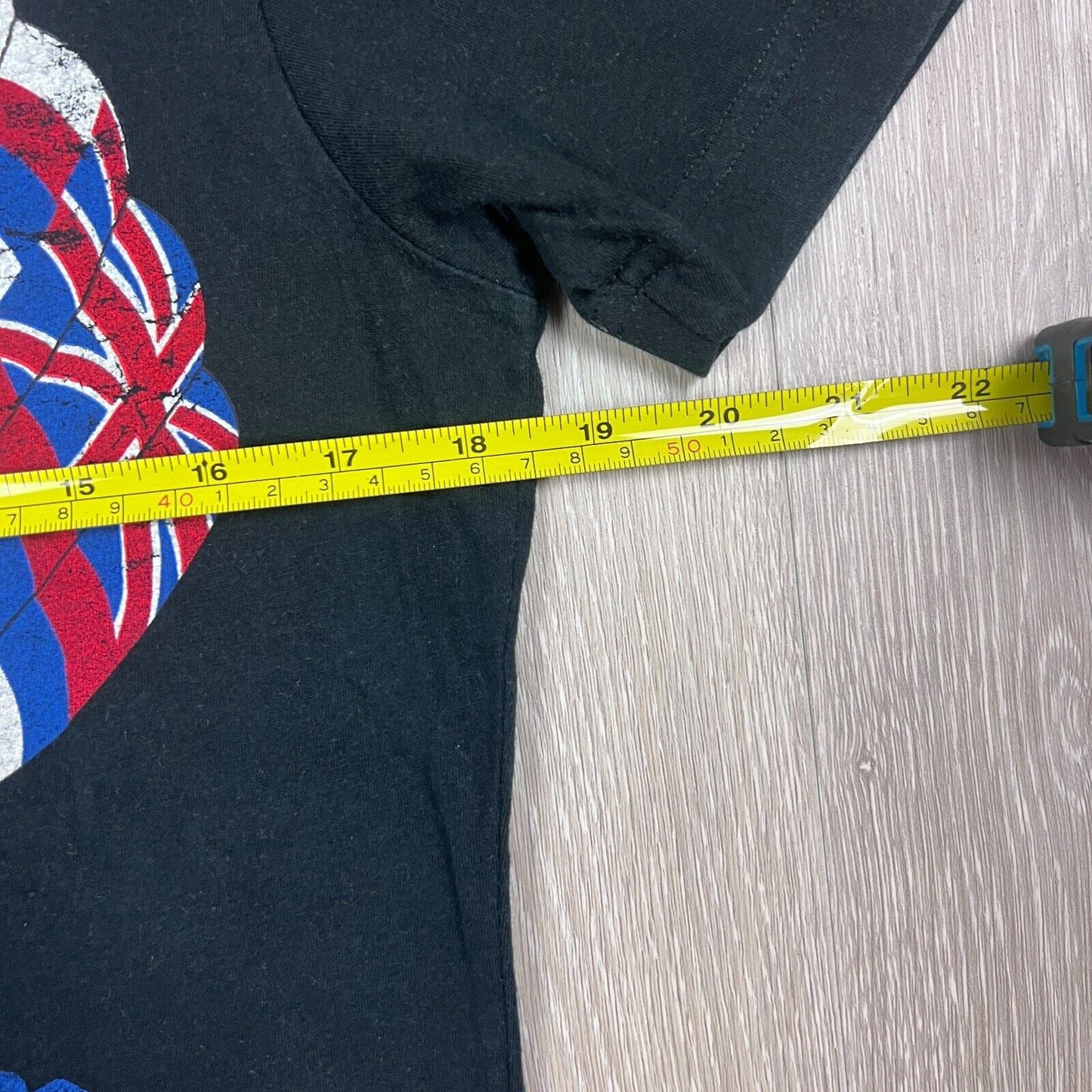 Elwood & Henleys Mens T-Shirt Bundle Size Small