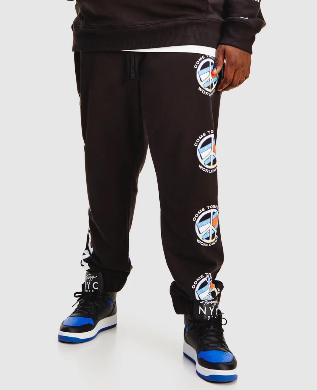Tommy Hilfiger Jeans Mens Black World Peace Trackies Size 3XL (New)