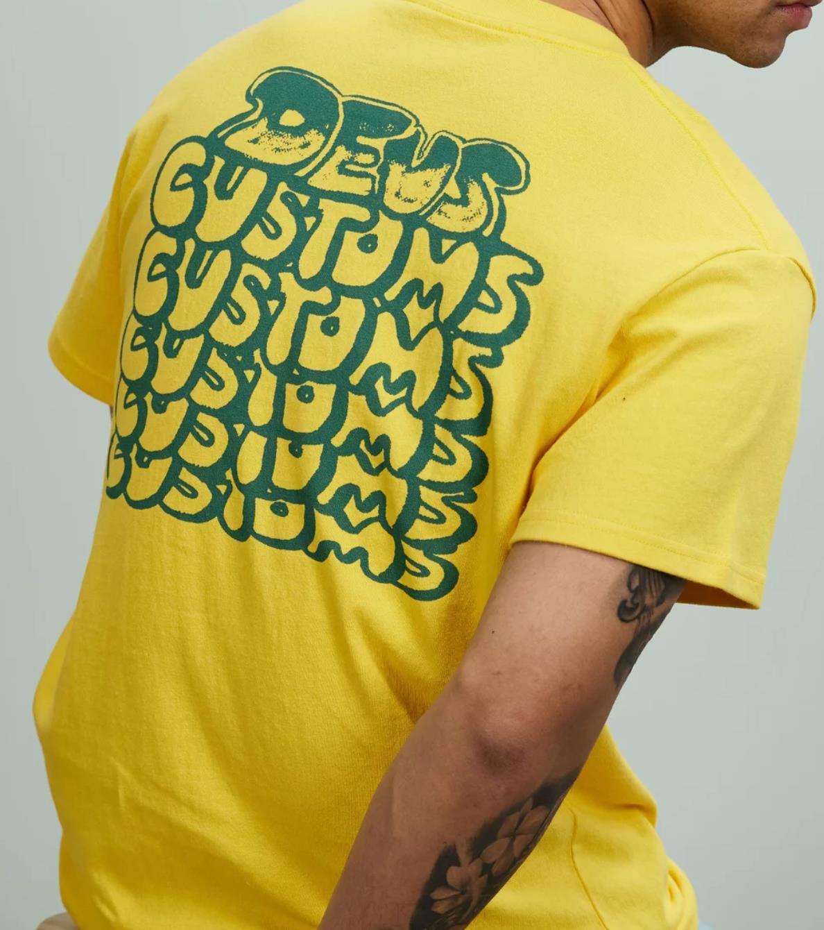 Deus ex Machina Customs Mens Yellow Short Sleeve Crew Neck T-Shirt Size XL (New)