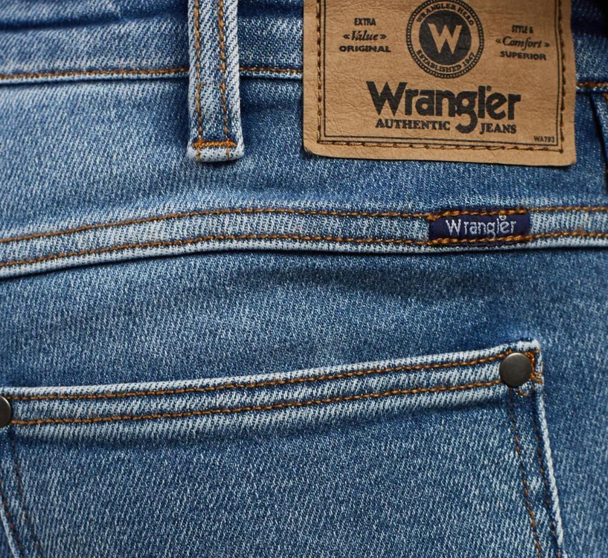 Wrangler Strangler R28 Mens Skinny Jeans Size W30/L32 (New)