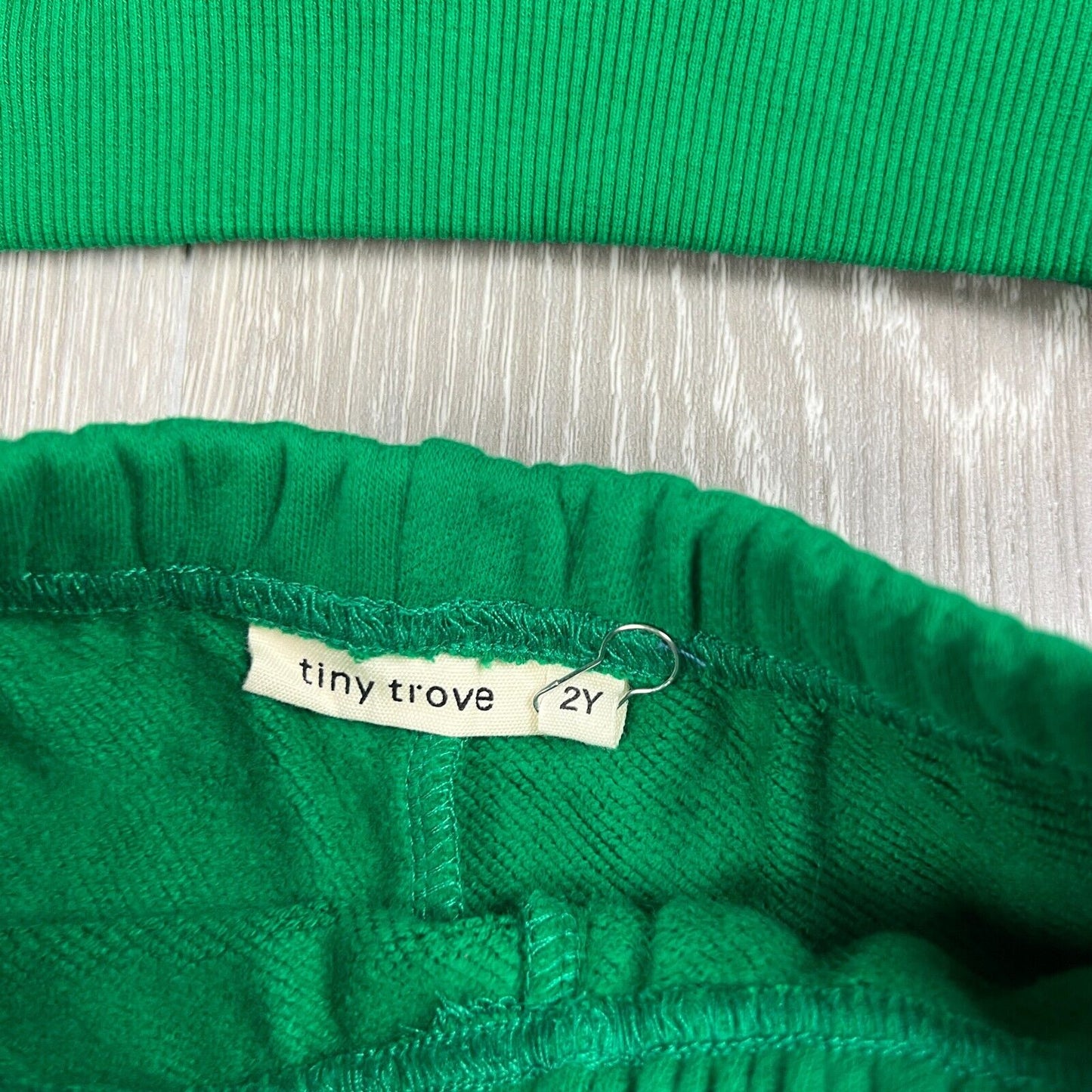 Tiny Trove Kids Green Tracksuit Top & Pants Size 2 Years