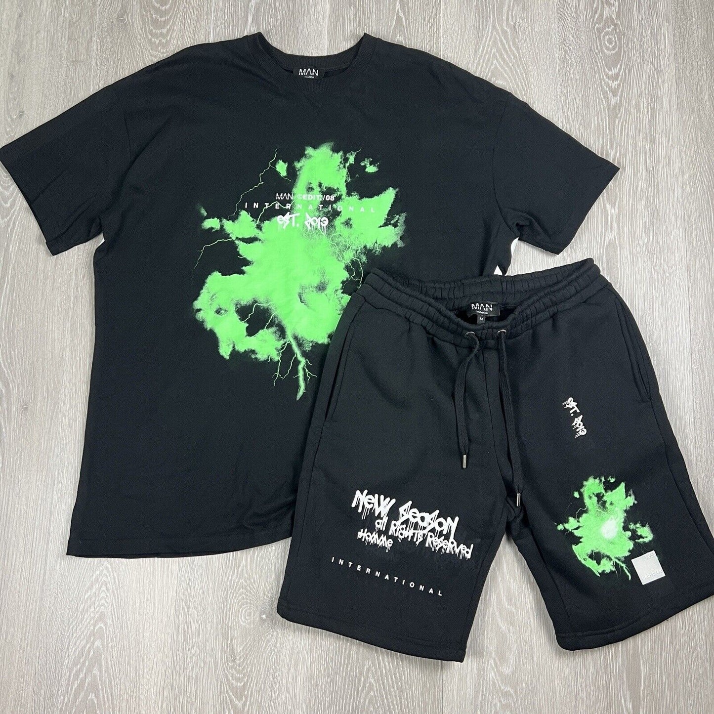 Boohoo Man Black T-Shirt & Sweatshort Set Size M
