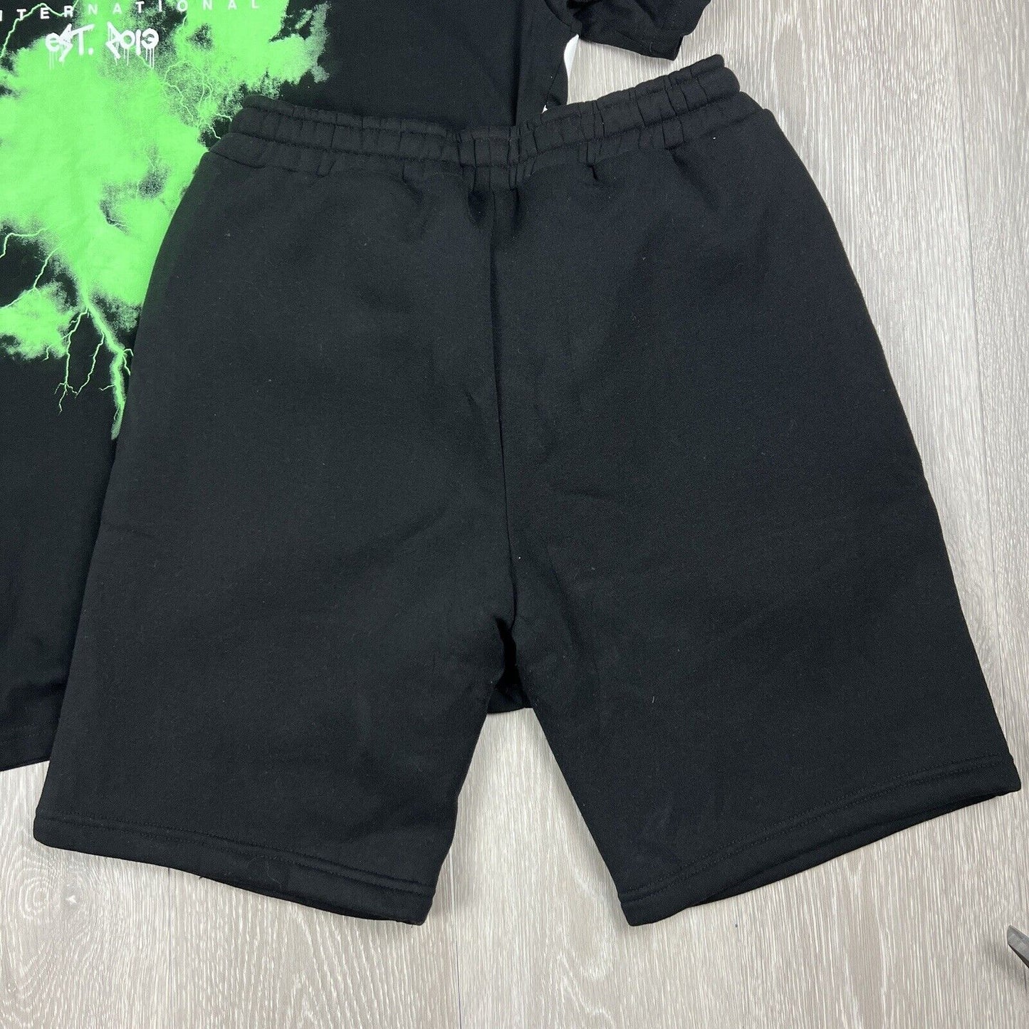 Boohoo Man Black T-Shirt & Sweatshort Set Size M