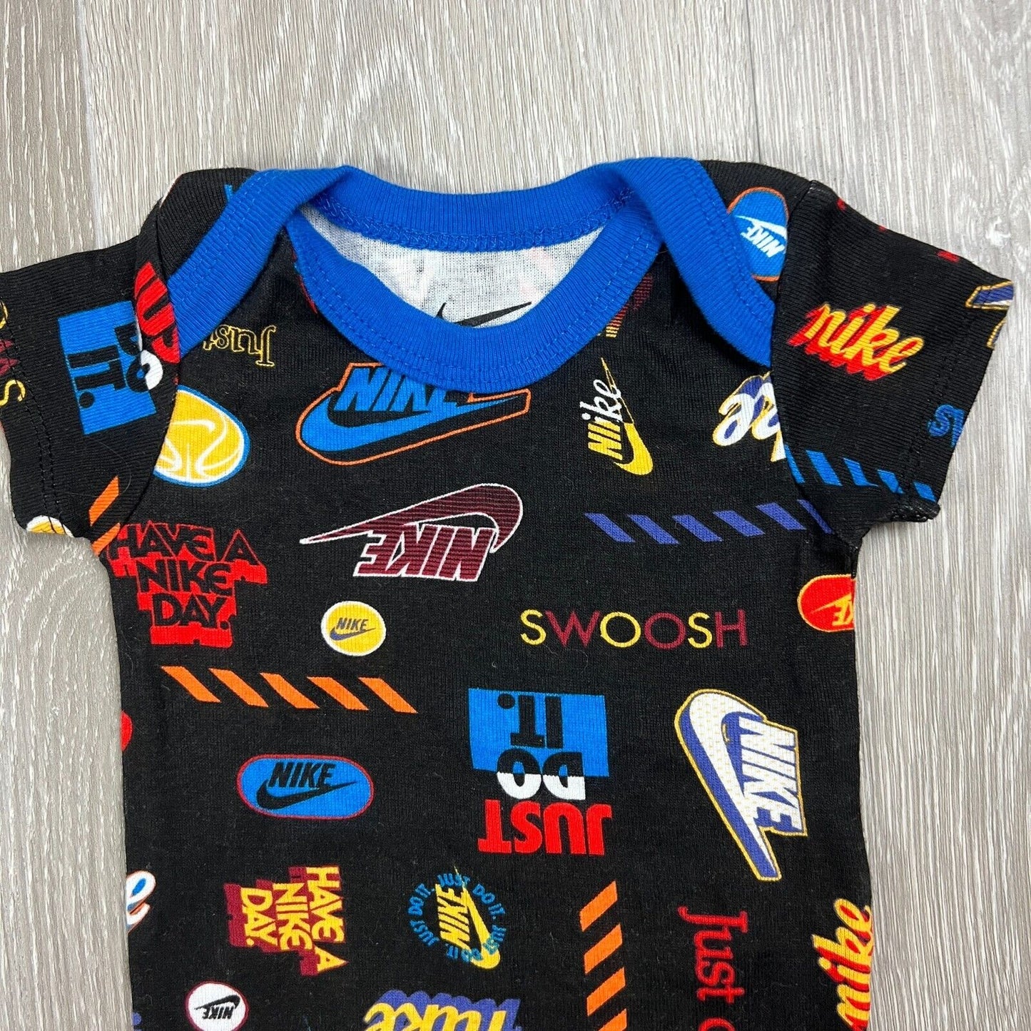 Nike Babies Button Up Top Size 0-6 Months