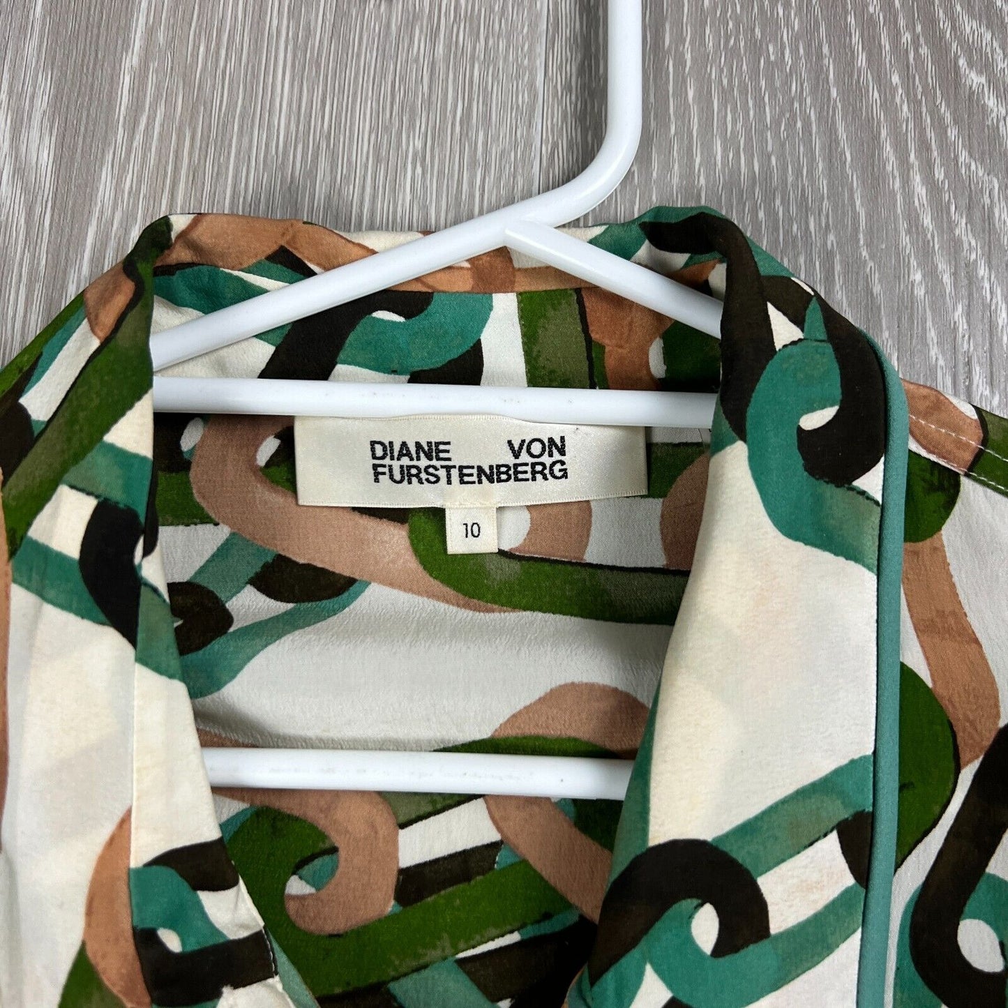 Diane Von Furstenberg Women’s Long Sleeve Blouse Top Size 10