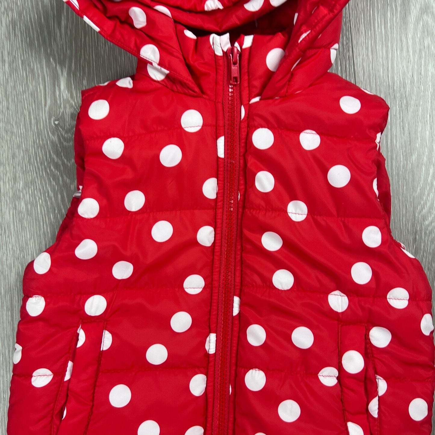 Cotton On Kids AFL Sydney Swans Hooded Puffer Vest Size 3-4 Years