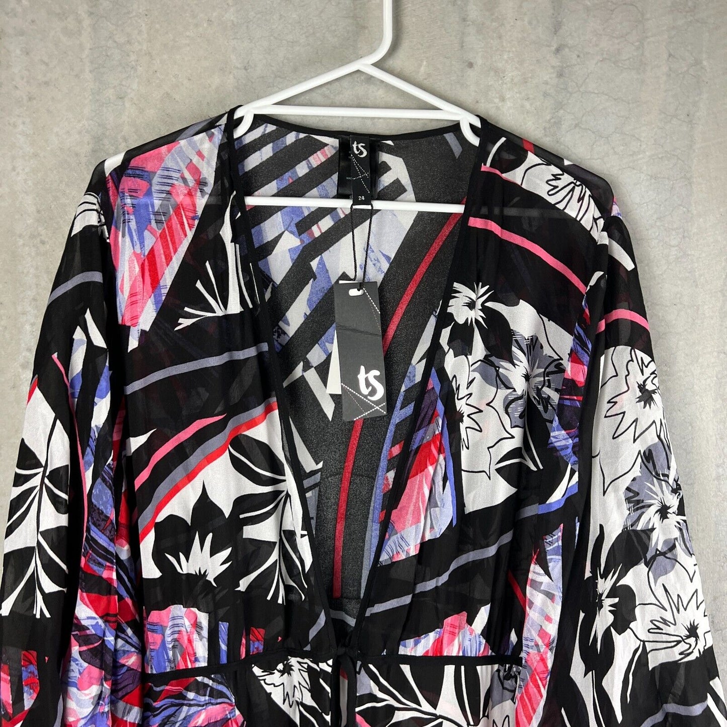 Taking Shape Womens Bon Voyage Kimono Size 24 (new)