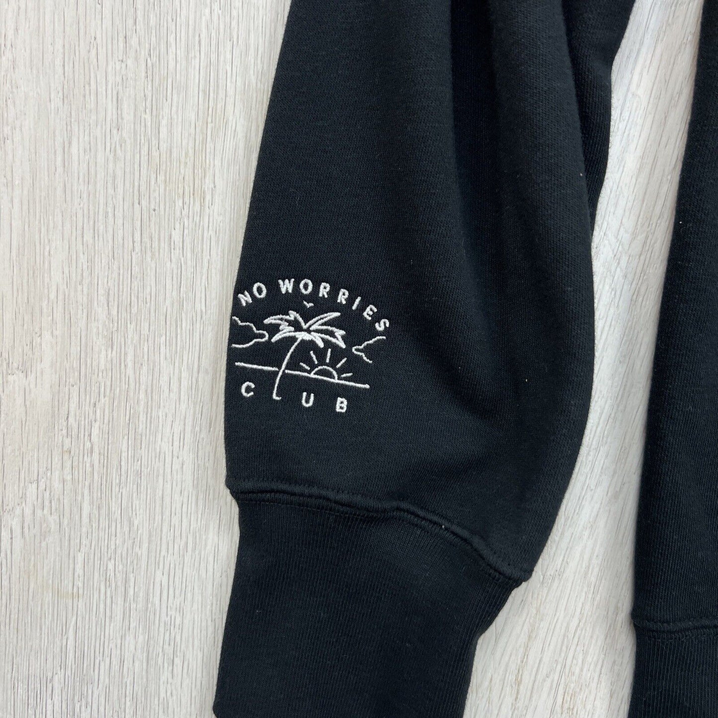 Uniqlo x Pieter Ceizer 'Just Chillin' Unisex Black Hoodie Size Small