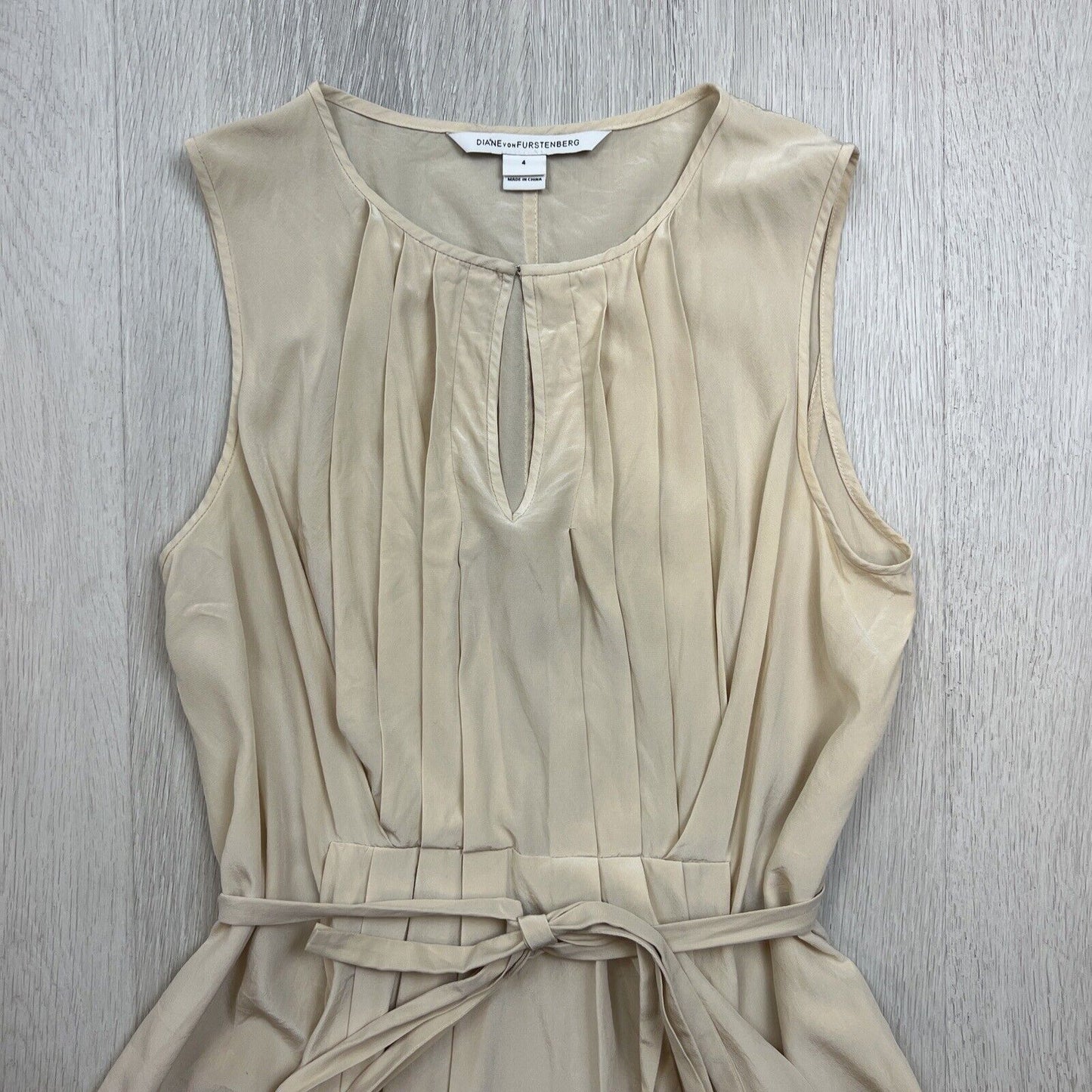 Diane Von Furstenberg Womens Beige 100% Silk Tank Top Size 4