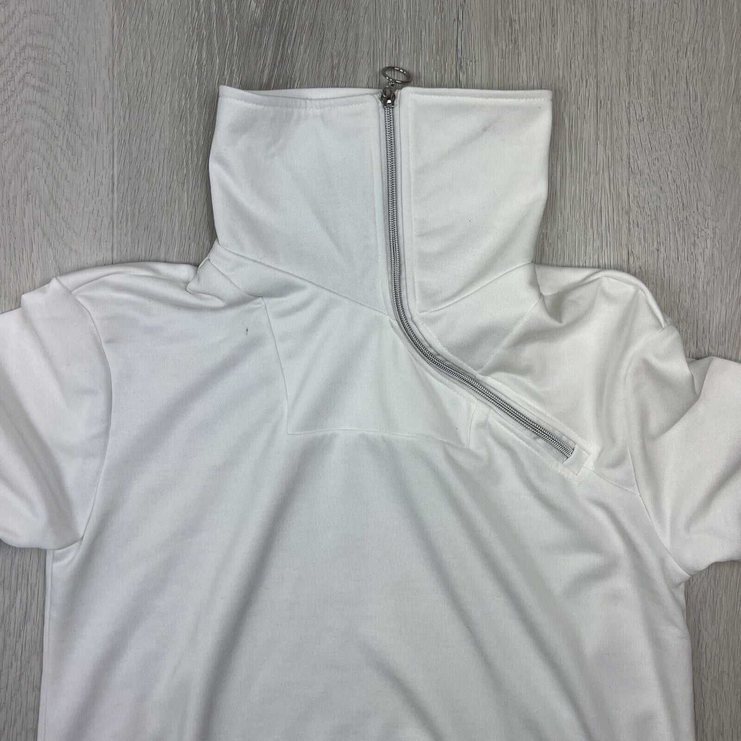 Acegolfs Womens White Diagonal Zip Golf Sweatshirt Size Medium (New)