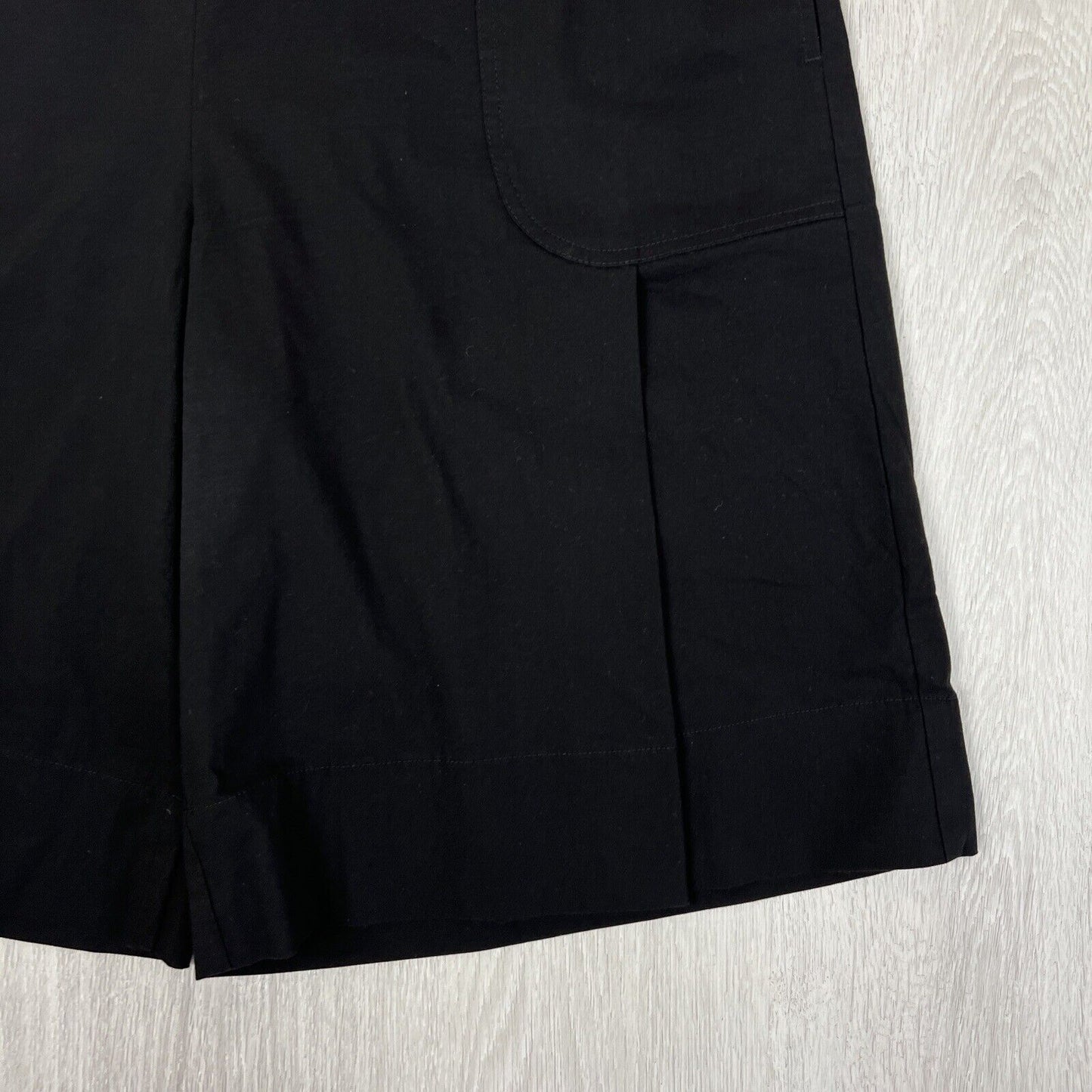 Mela Purdie Womens Black Lightweight Shorts Size 2XL / 18 AU