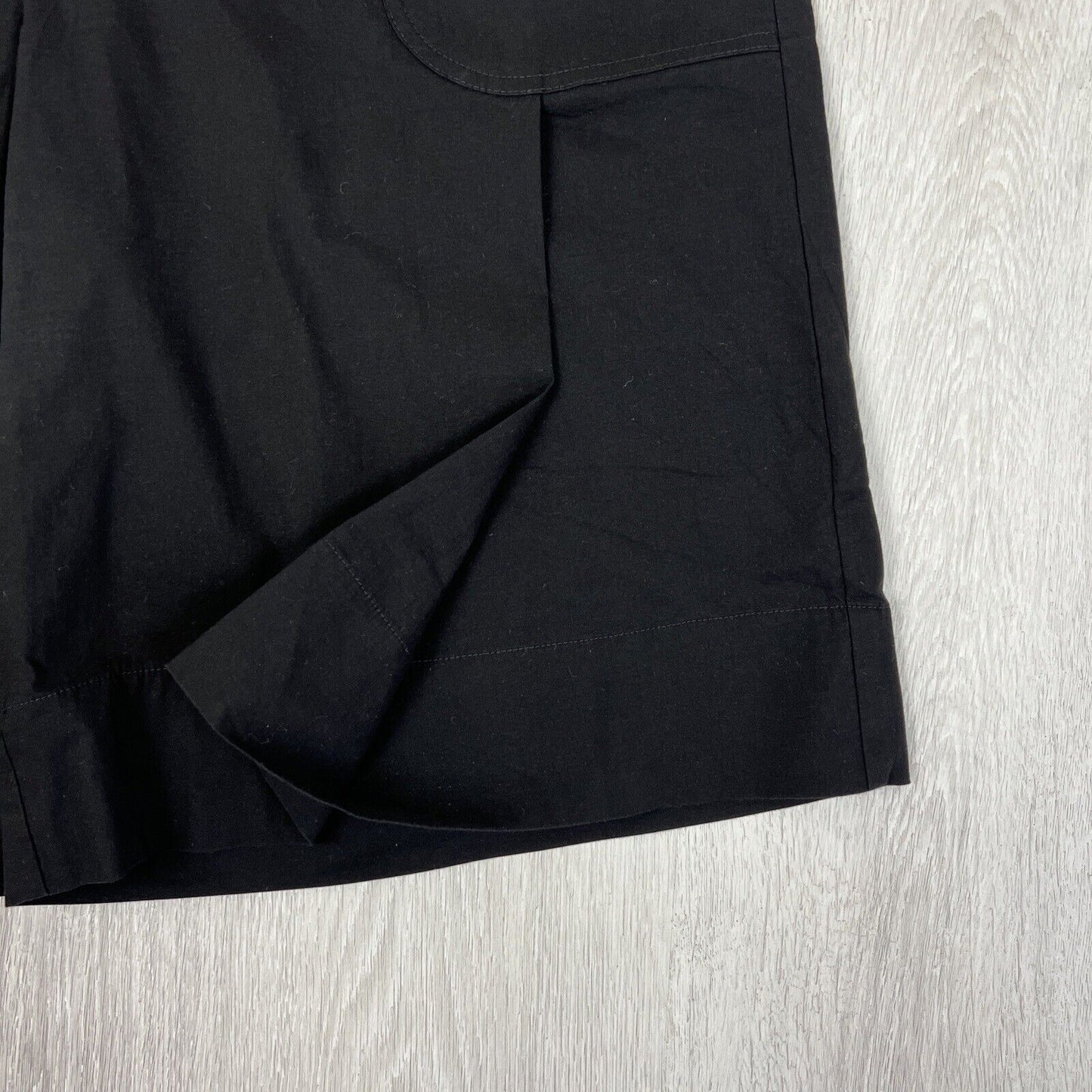 Mela Purdie Womens Black Lightweight Shorts Size 2XL / 18 AU