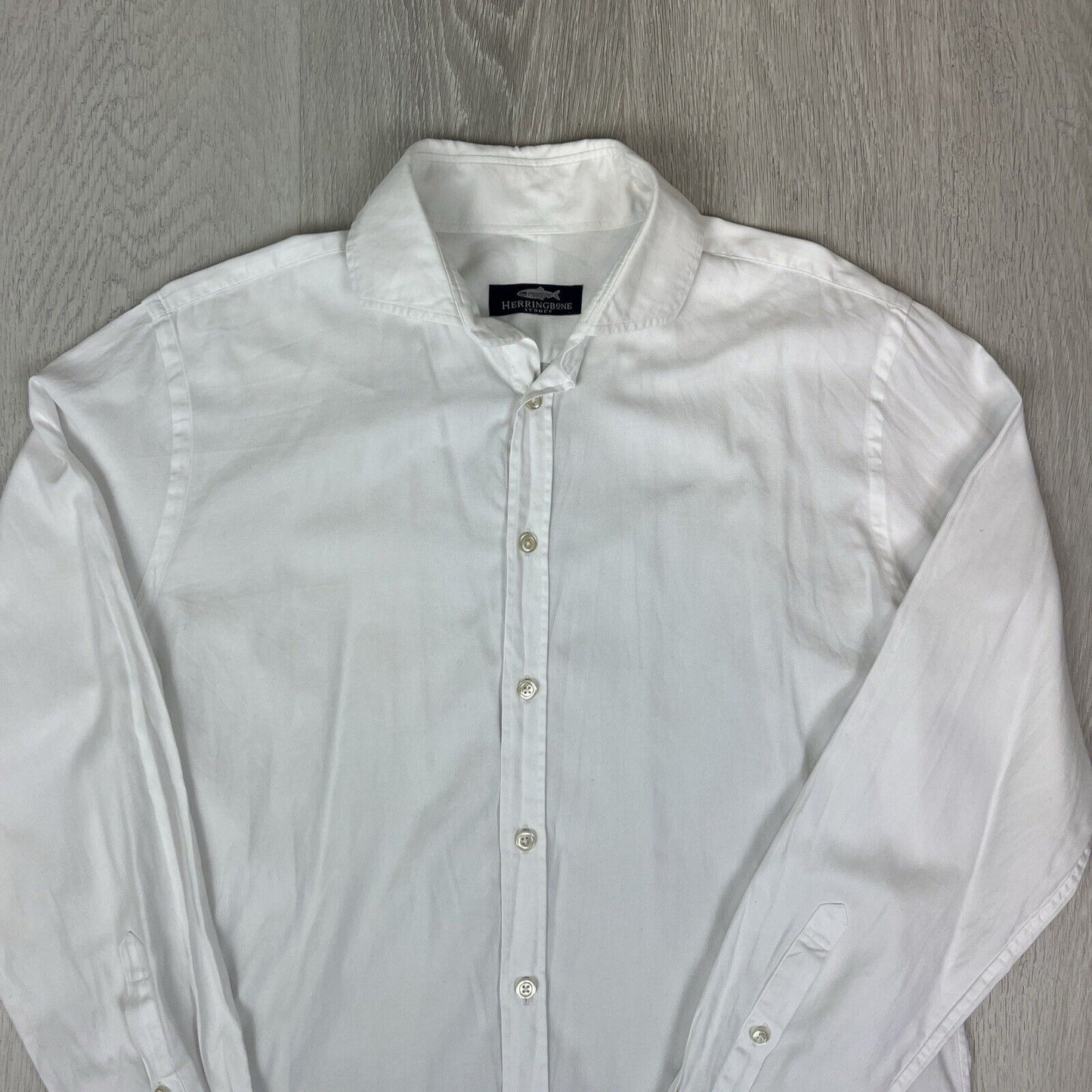 Herringbone Sydney Mens White Long Sleeve Button Up Shirt Size 41 / 16