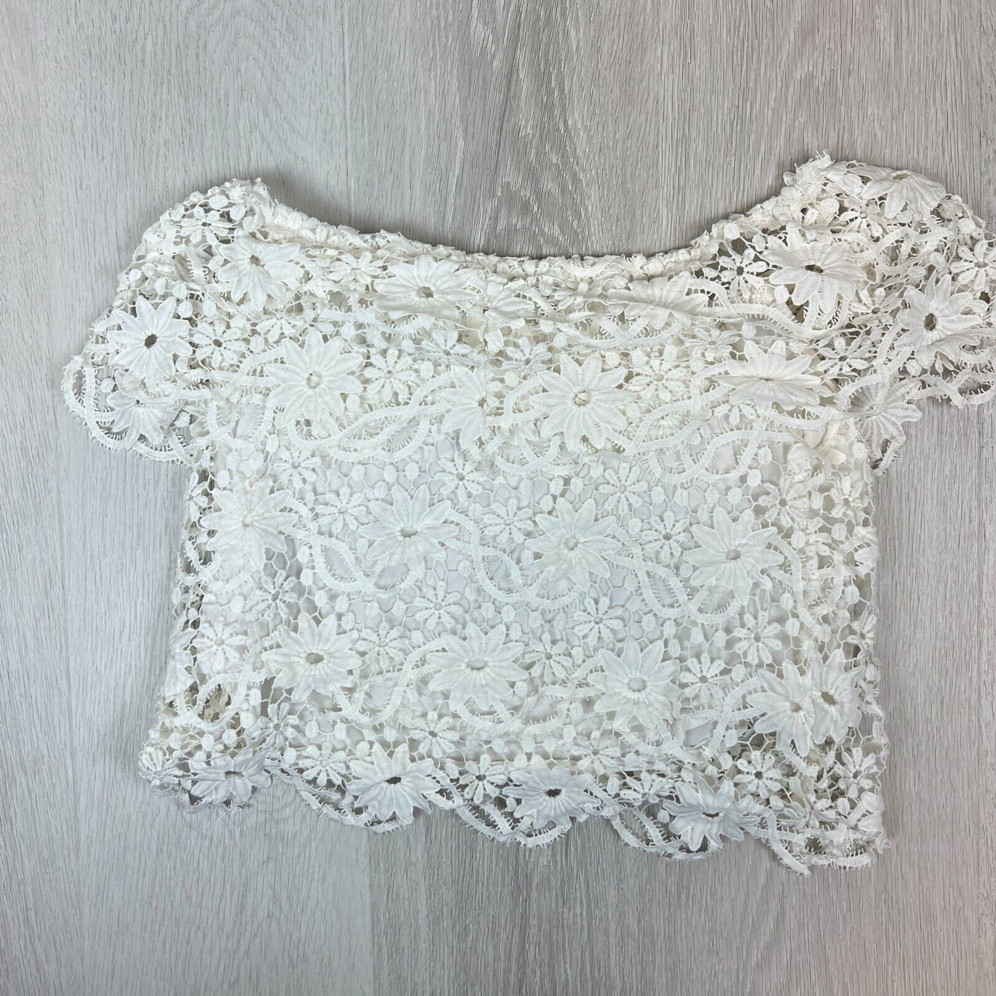 Forever New Womens White Lace Off-Shoulder White Top Size Small approx