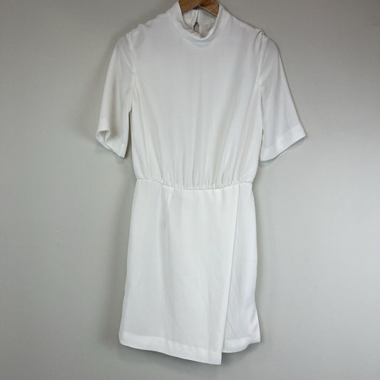 Isla Womens White Short Sleeve Open back Playsuit Size Small