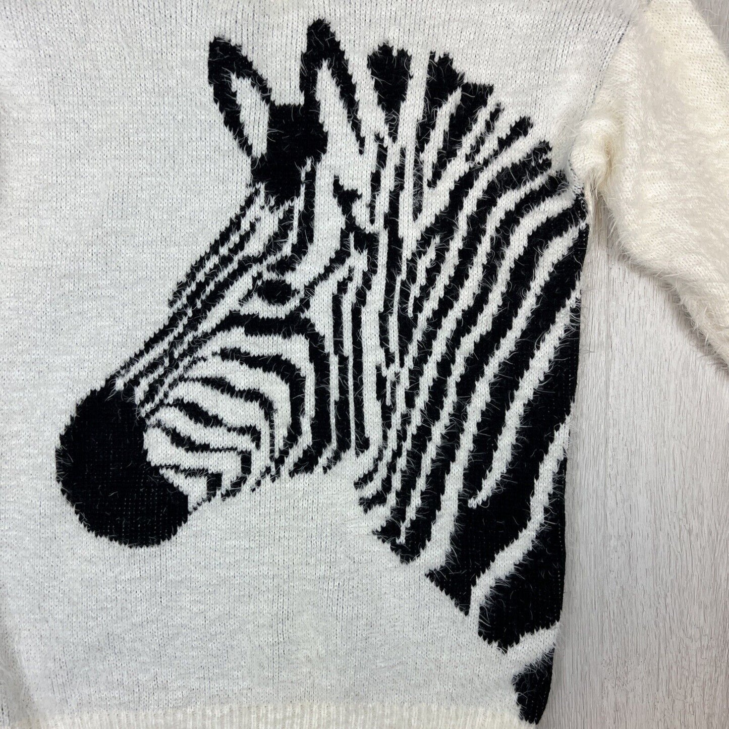 Factorie Womens Zebra Fluffy Knitted Pullover Jumper Size Small