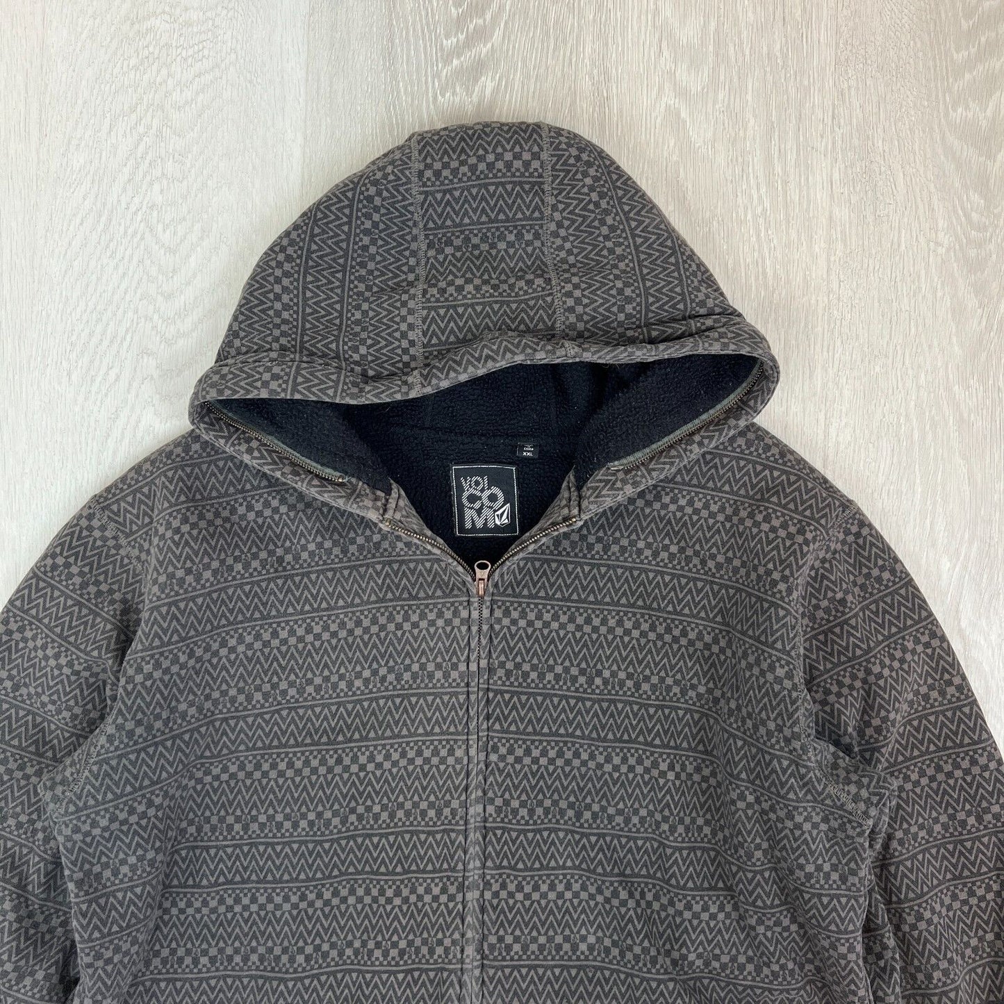 Volcom Mens Fleece Lined Aztec Print Hoodie Size 2XL