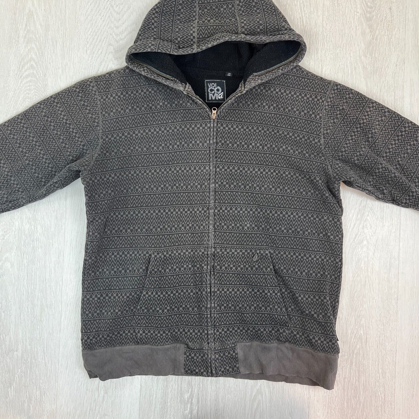 Volcom Mens Fleece Lined Aztec Print Hoodie Size 2XL