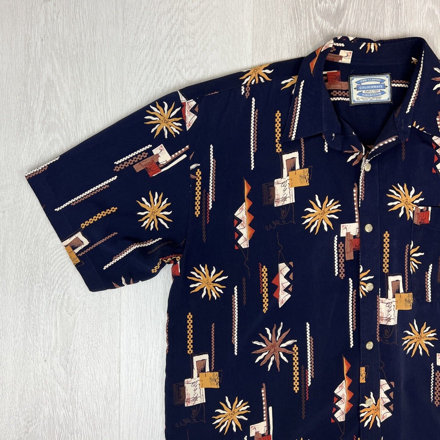 The Classic Colourways Australia Mens Retro Short Sleeve Button Up Shirt Size XL