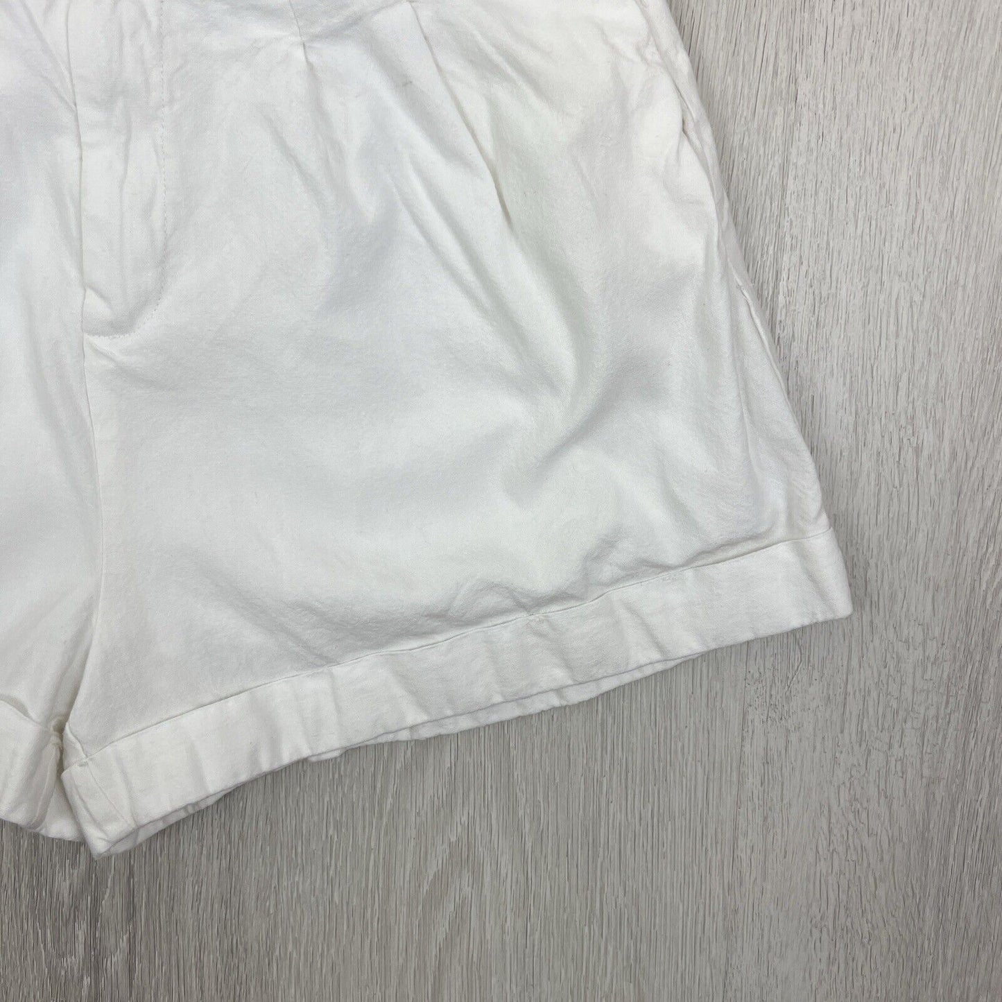 Delilah Womens White Linen Blend Shorts Size 10