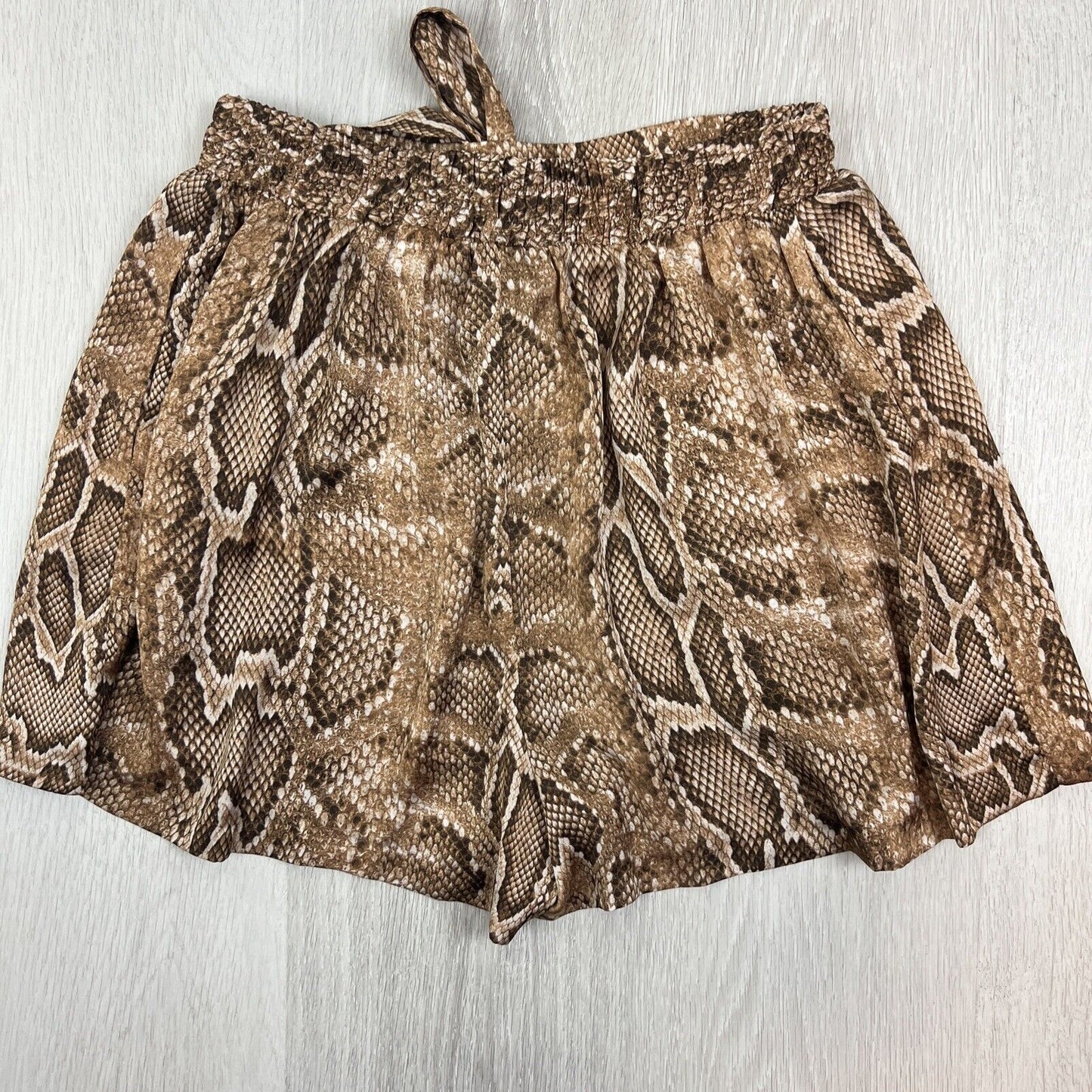 Zara Womens Snake Skin Super Light Front Tie Shorts Size Medium