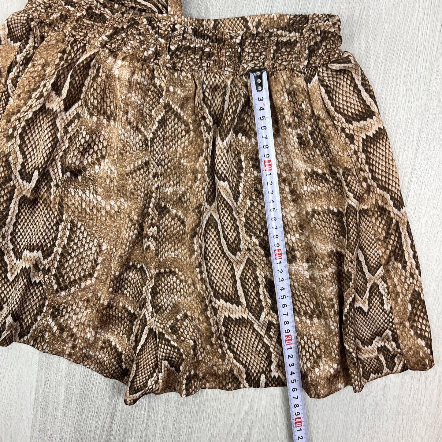 Zara Womens Snake Skin Super Light Front Tie Shorts Size Medium