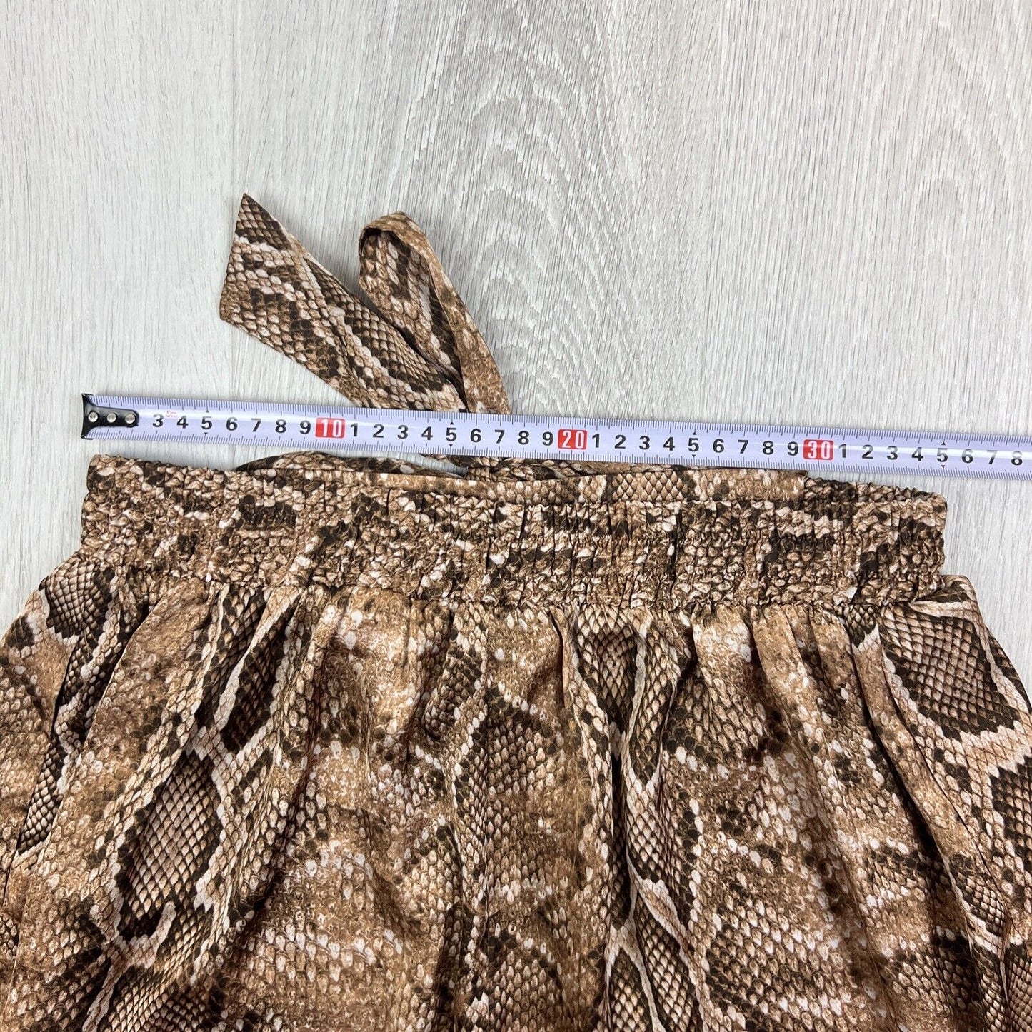 Zara Womens Snake Skin Super Light Front Tie Shorts Size Medium