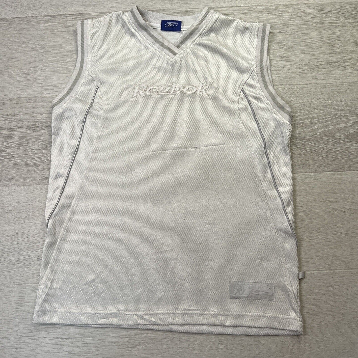 Reebok Basketball White Sleevless Top Size L (Measures S/M)
