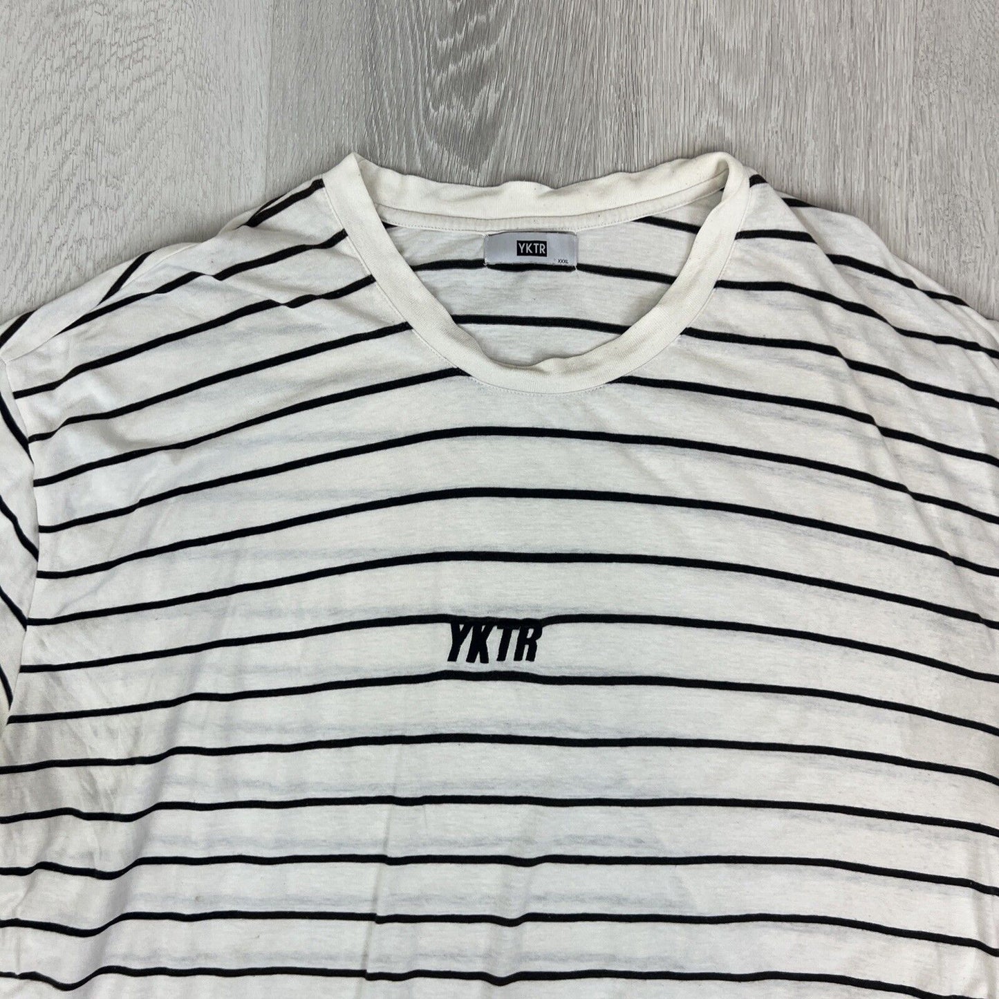 YKTR Mens Striped T-Shirt Size 3XL