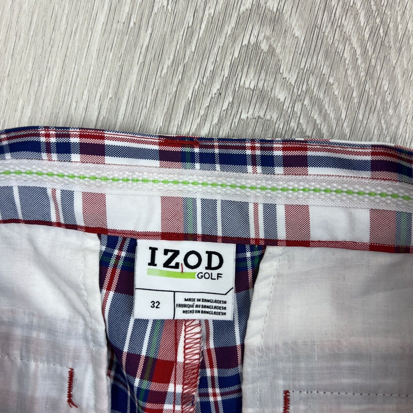 iZod Golf Mens Plaid Golf Shorts Size 32 (Like New)