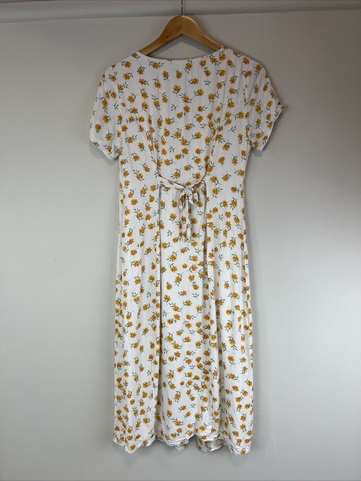 Beyond Her Womens White Floral Pattern Midi Dress Size 10