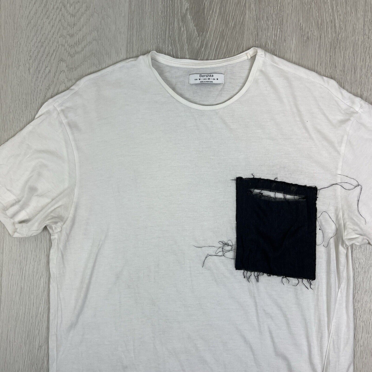 Bershka Mens White T-Shirt Size Medium