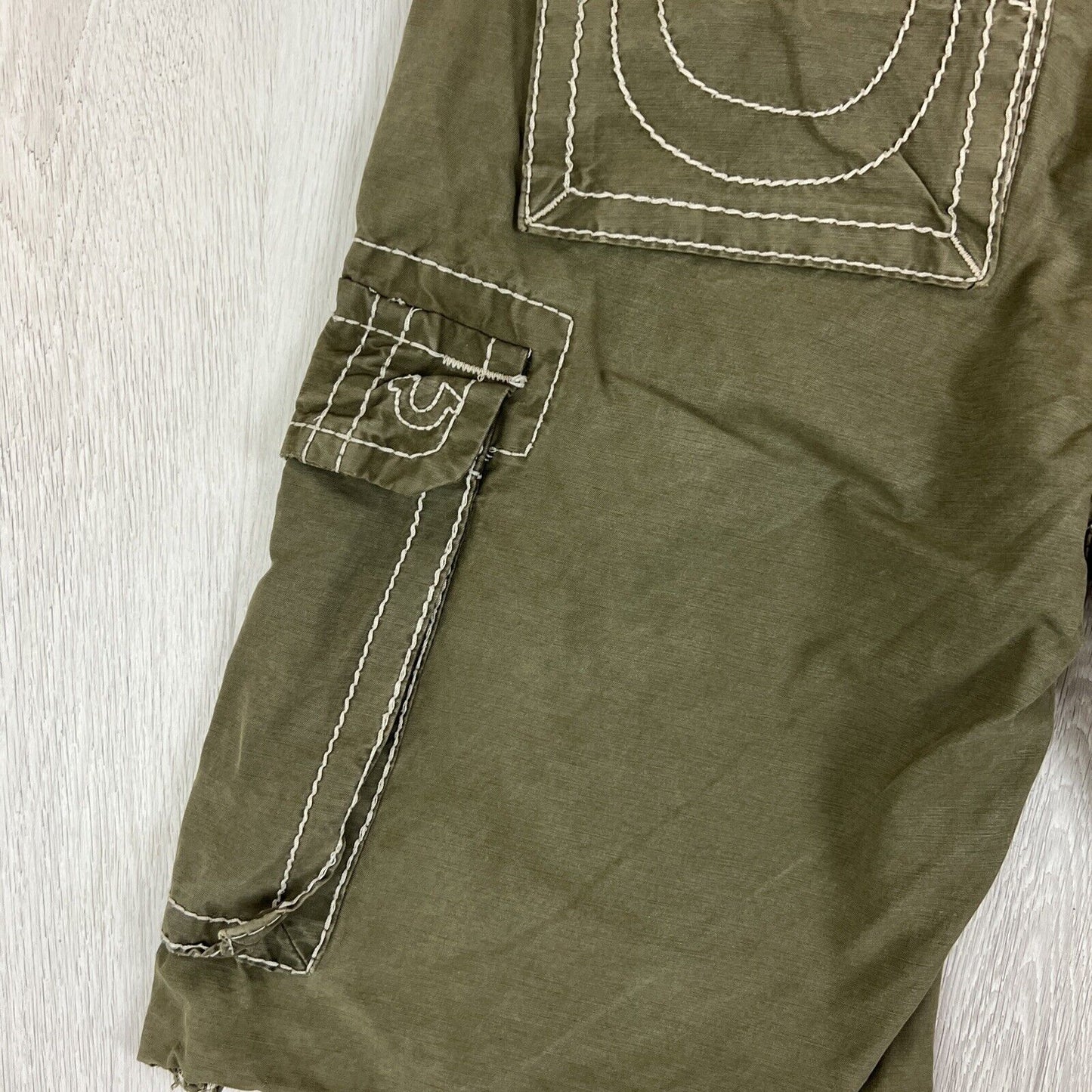 True Religion Mens Olive Green Cargo Shorts Size 34