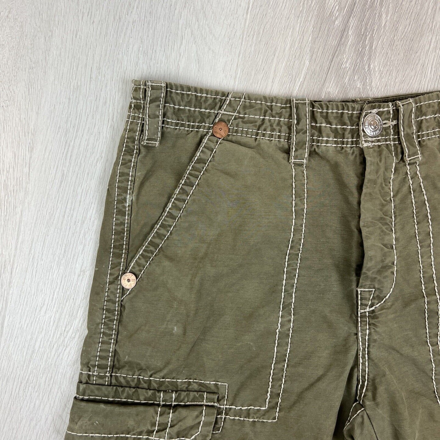 True Religion Mens Olive Green Cargo Shorts Size 34