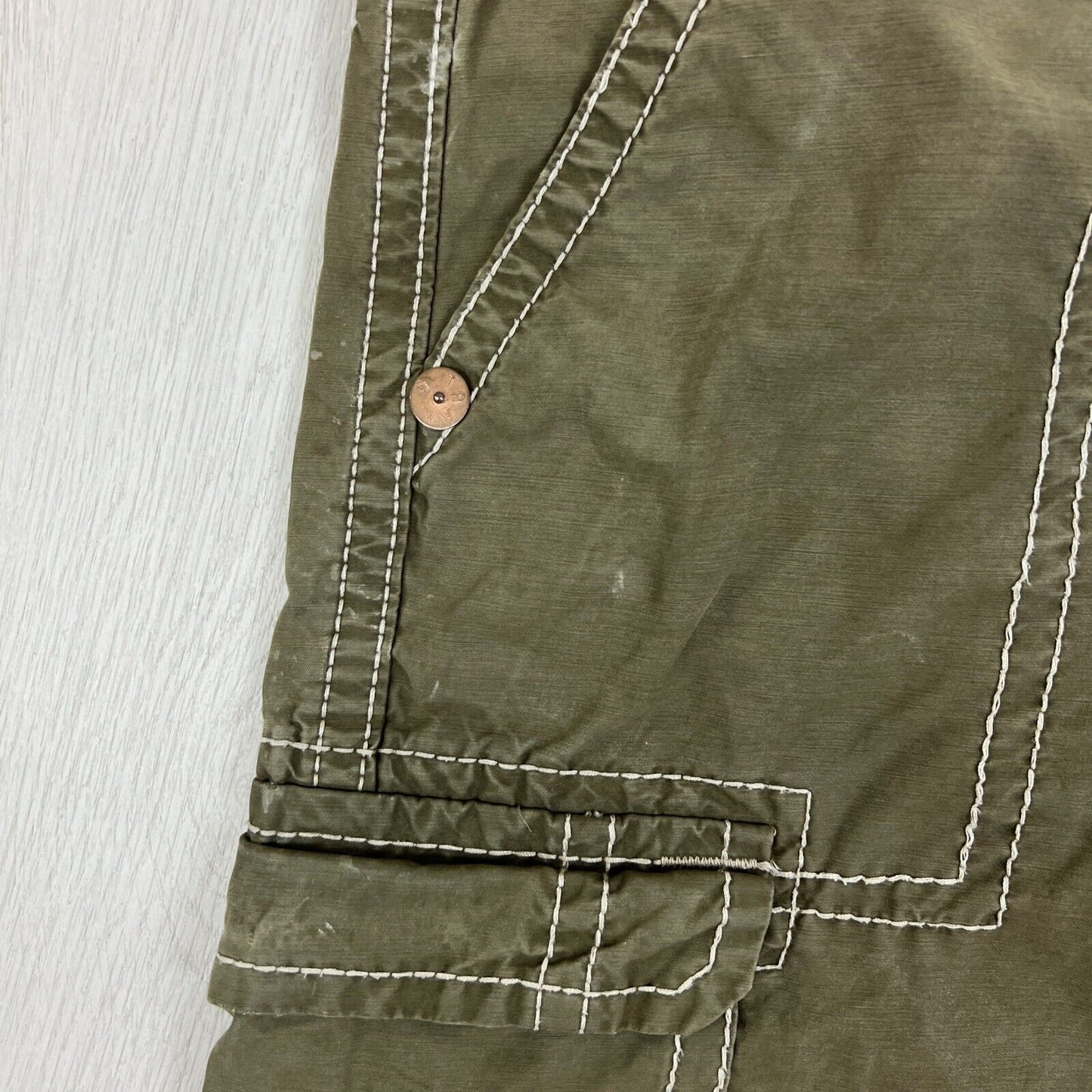 True Religion Mens Olive Green Cargo Shorts Size 34