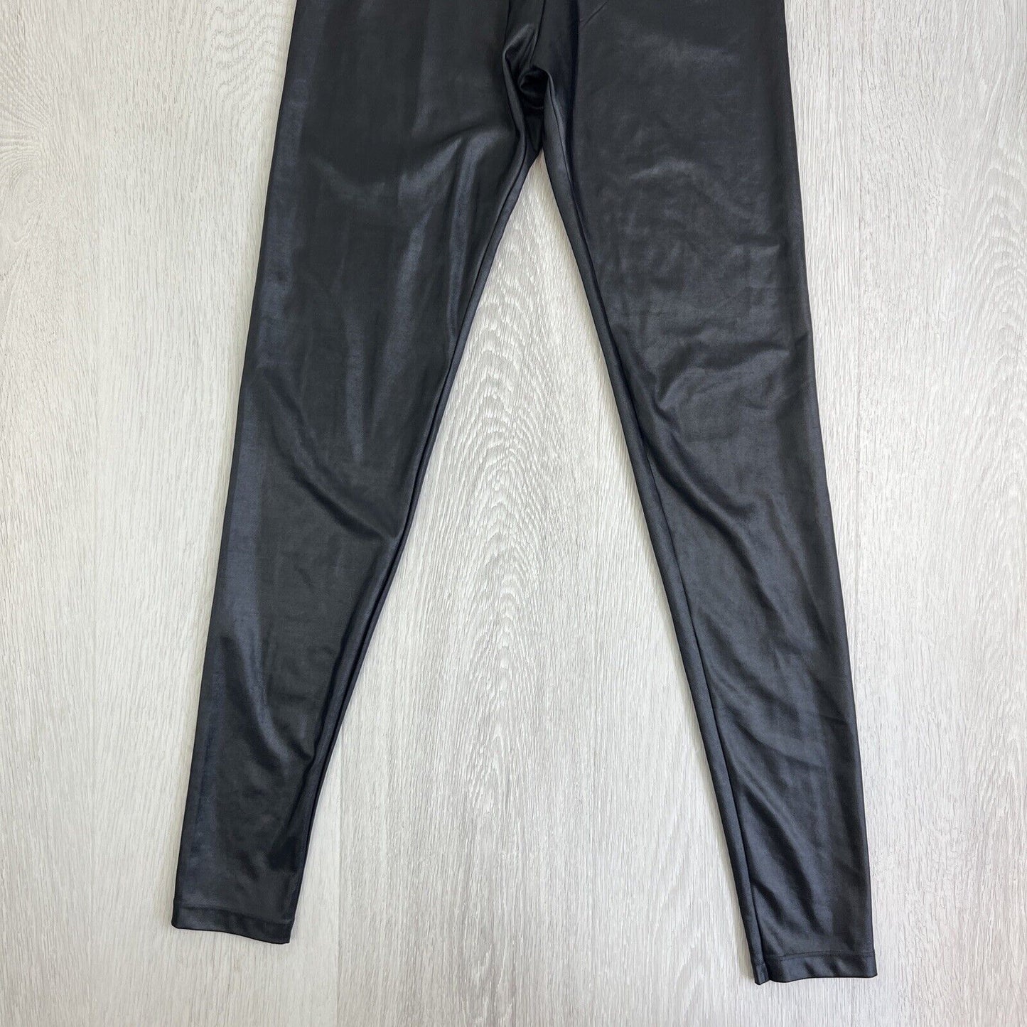 ambra Womens Black satin look leggings size s/m