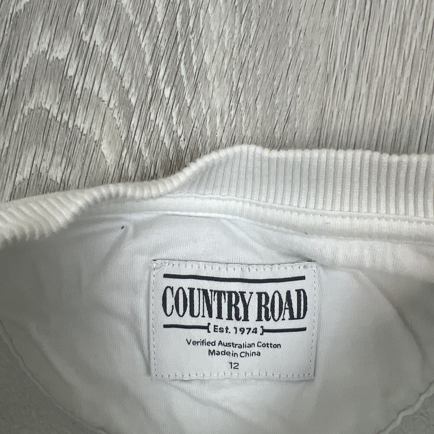 Country Road Girls White Pullover Sweater Jumper Embroidered Logo Size 12 Years