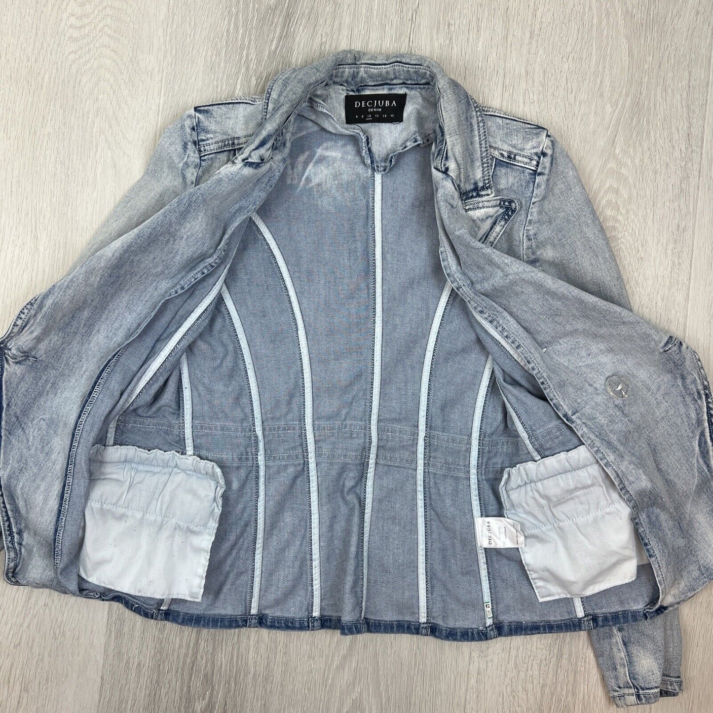 Decujuba Womens Blue Denim Double Breasted Jacket Size 10 (missing buttons)