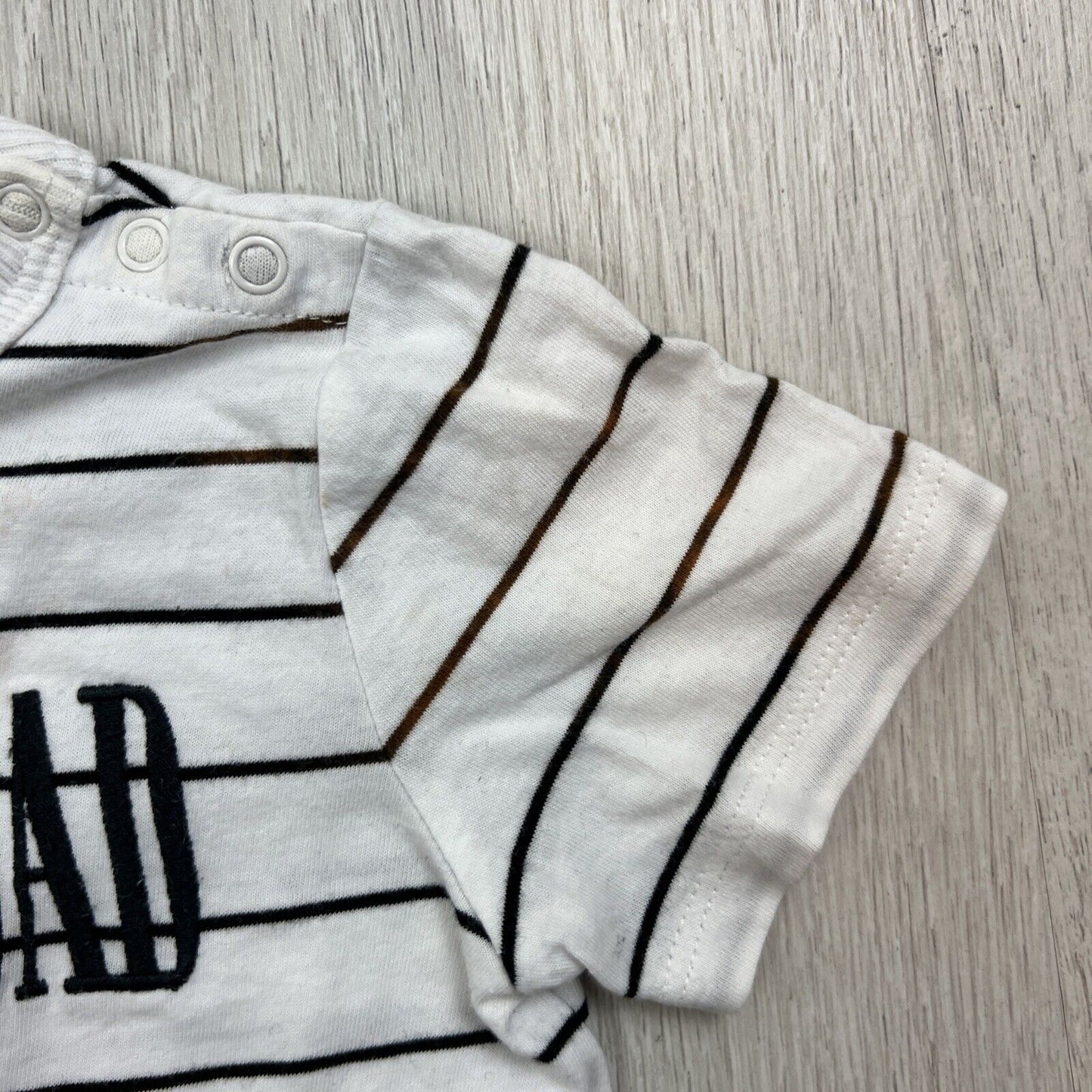 Country Road Baby’s White Striped T-Shirt Size 6-12 Months