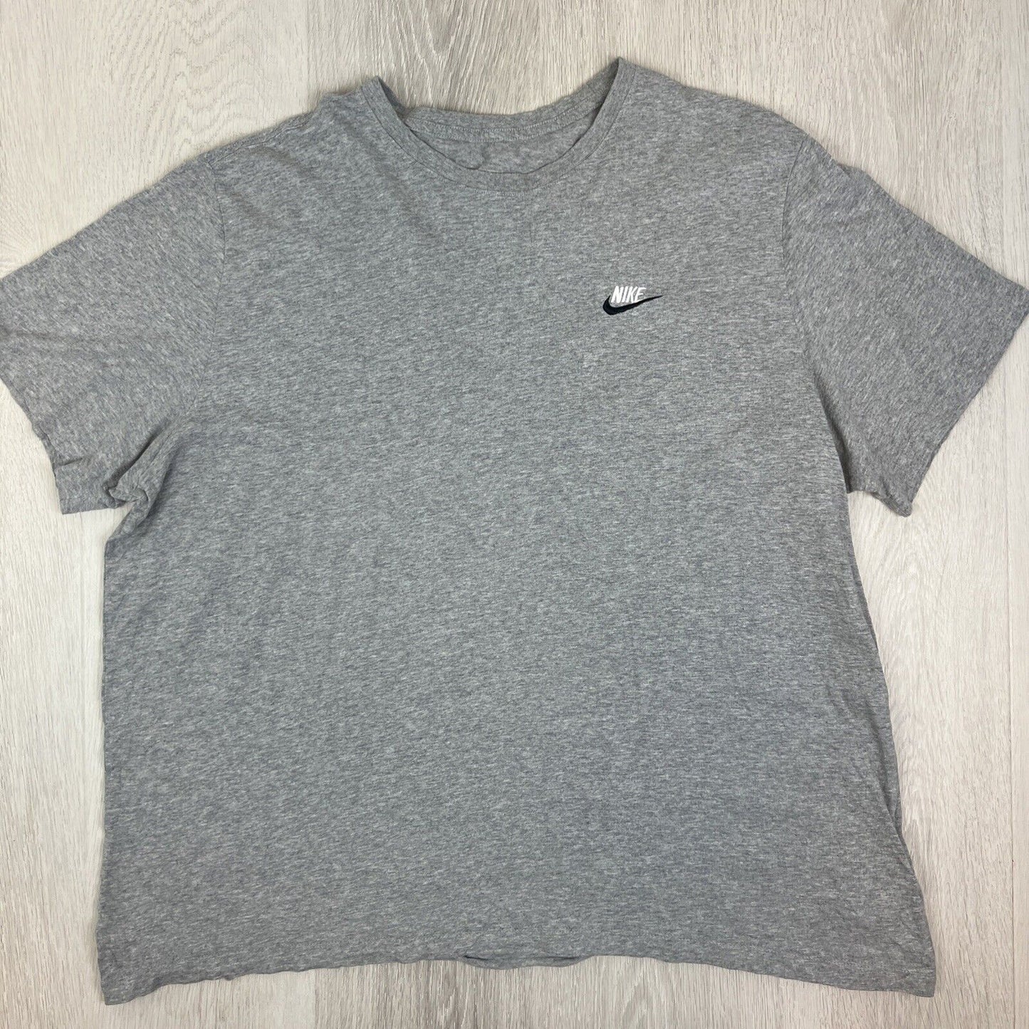 Nike, adidas, champion Mens Short Sleeve T-Shirt Bundle Size 2XL (5 T-Shirts)