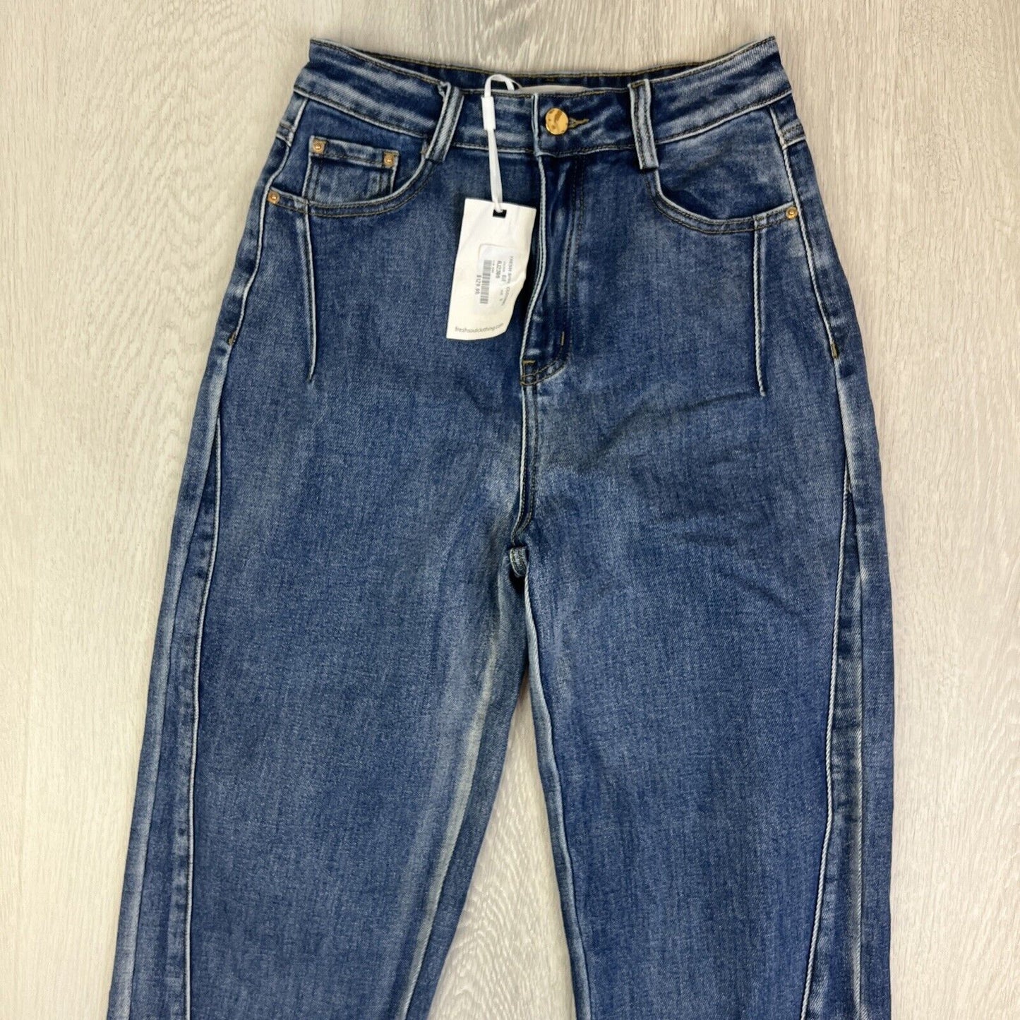 Fresh Soul Womens Mom Tapered Jeans Size 10 (New - $129.95)