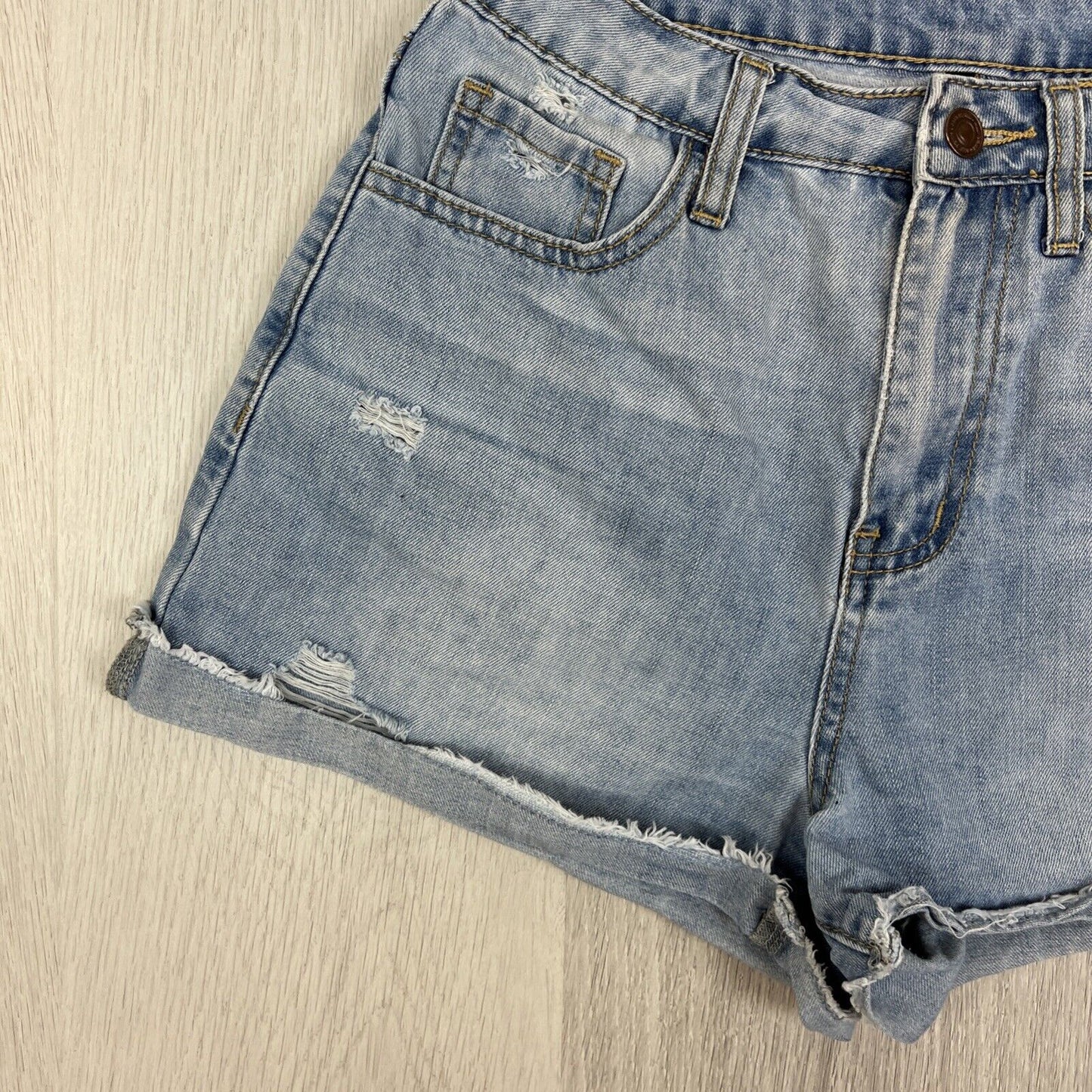 Ally Womens Light Wash Denim Shorts Size 8