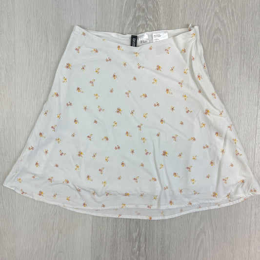 Divided by H&M Womens White A-Line Skirt Size 6