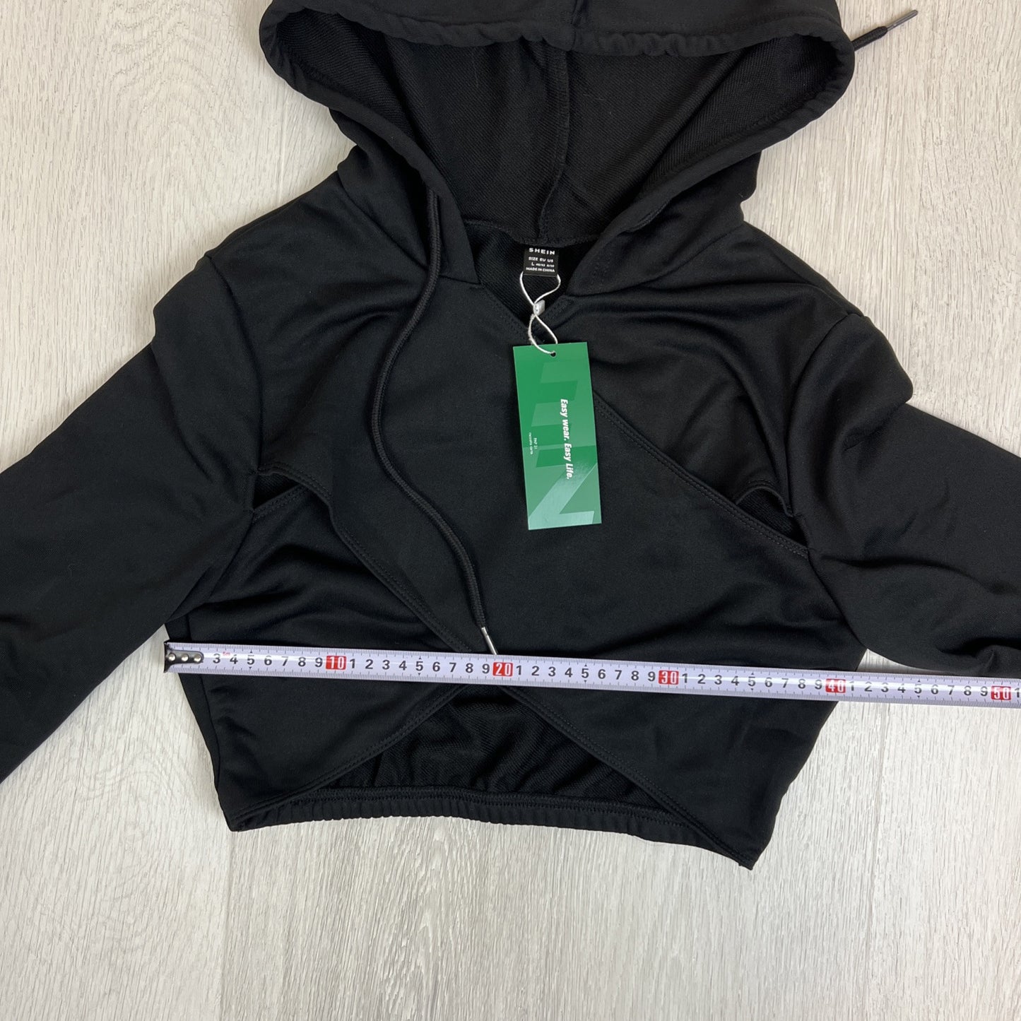 Shein Womens Cropped Pullover Sweeping Front Hoodie Size Large (New)