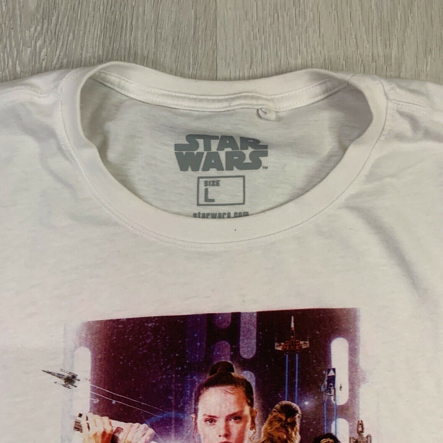 Disney Star Wars The Force Awakens Mens White T-Shirt Size Large