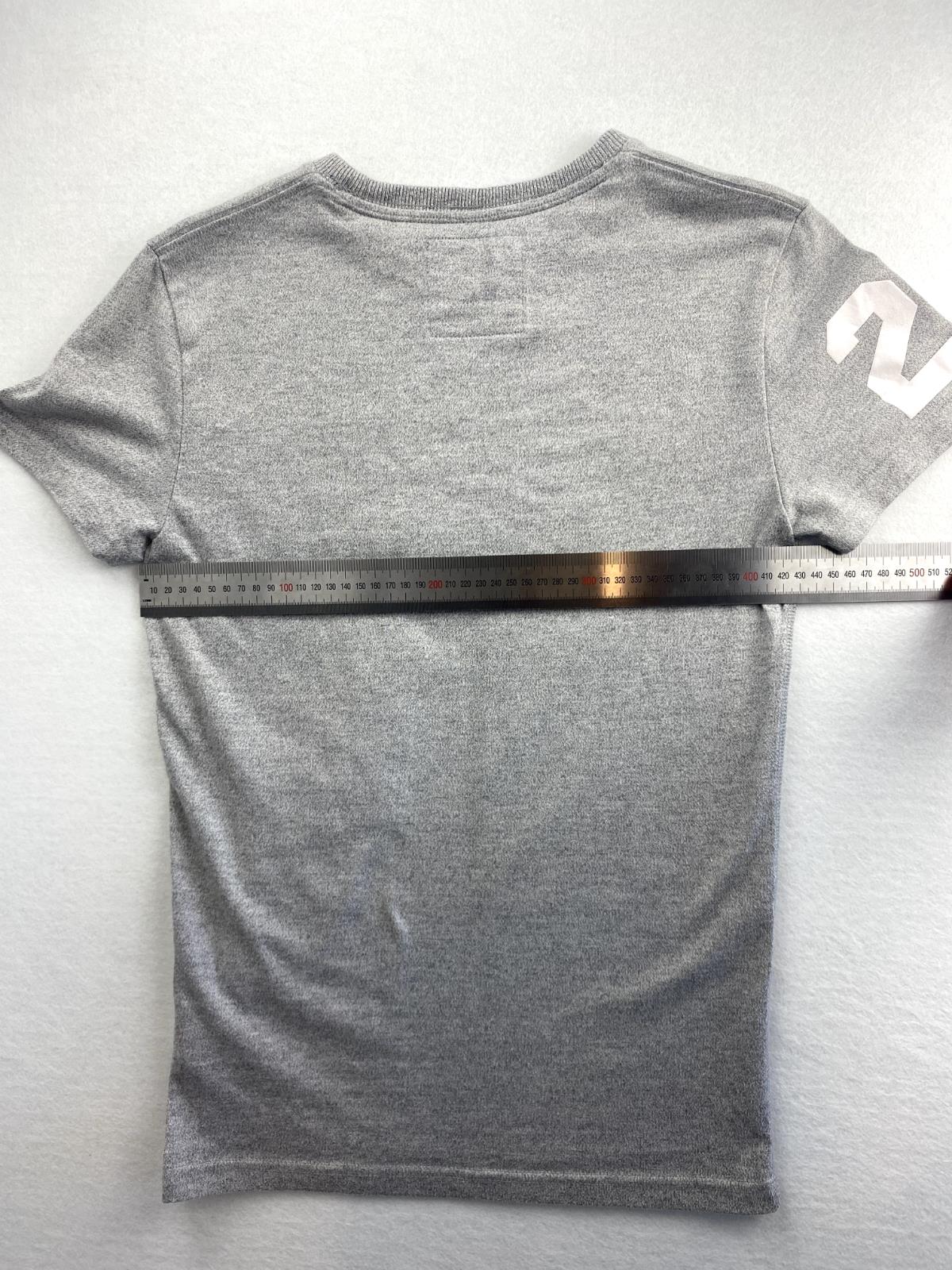 Superdry Mens Grey T-Shirt Size XS