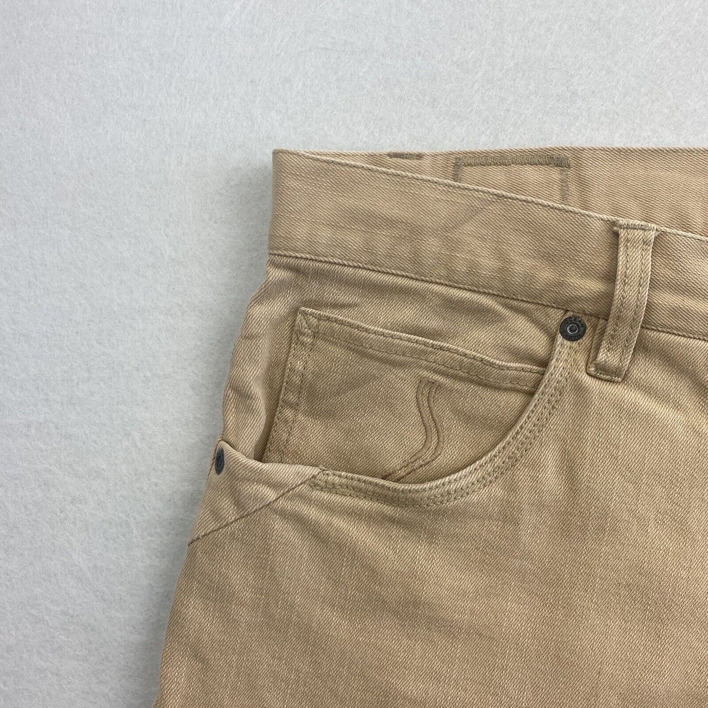 Ocean And Earth Mens Beige Shorts Size 36